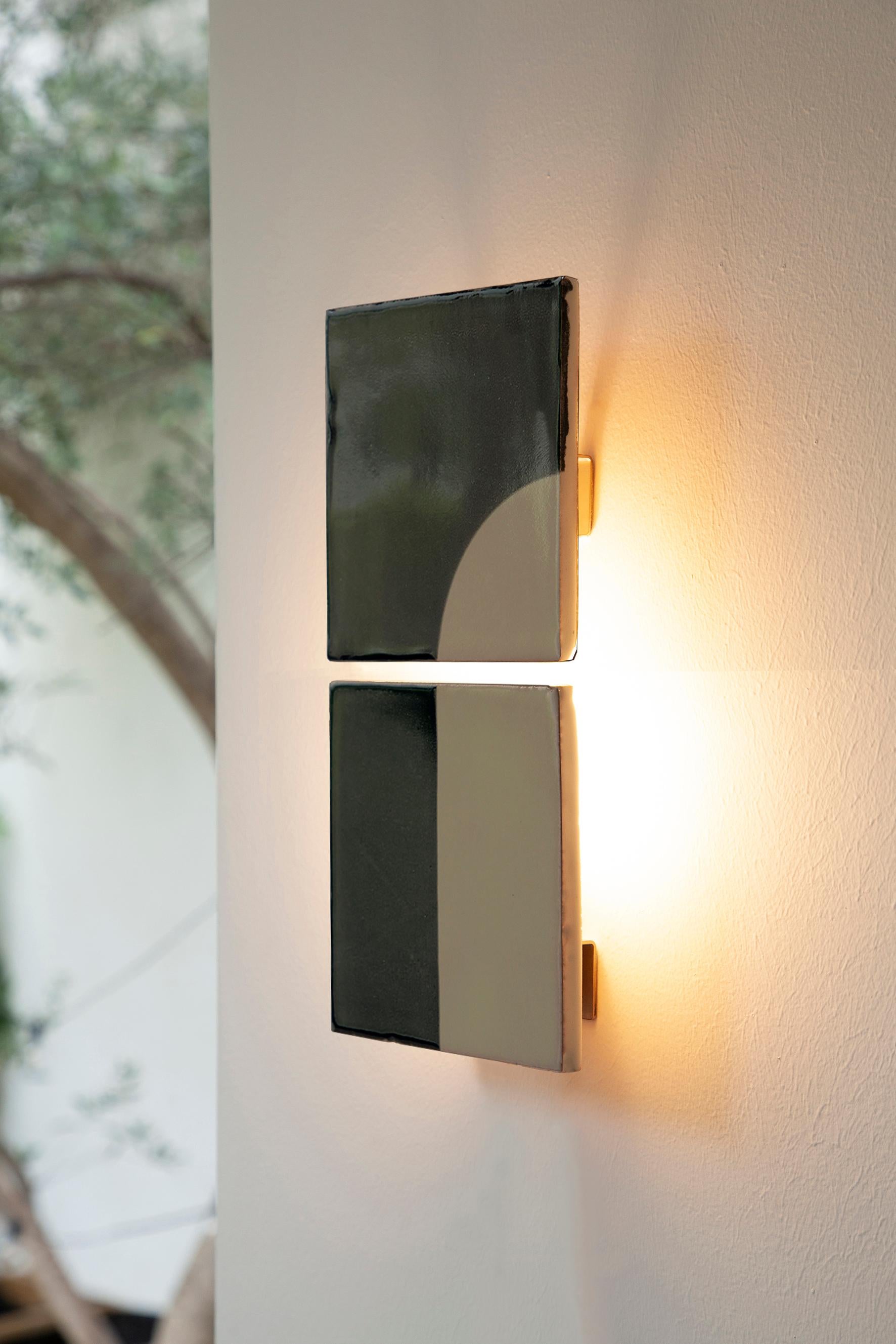 Aplique decorativo de cerámica gris Tiles Door by Violaine d'Harcourt Otro en venta
