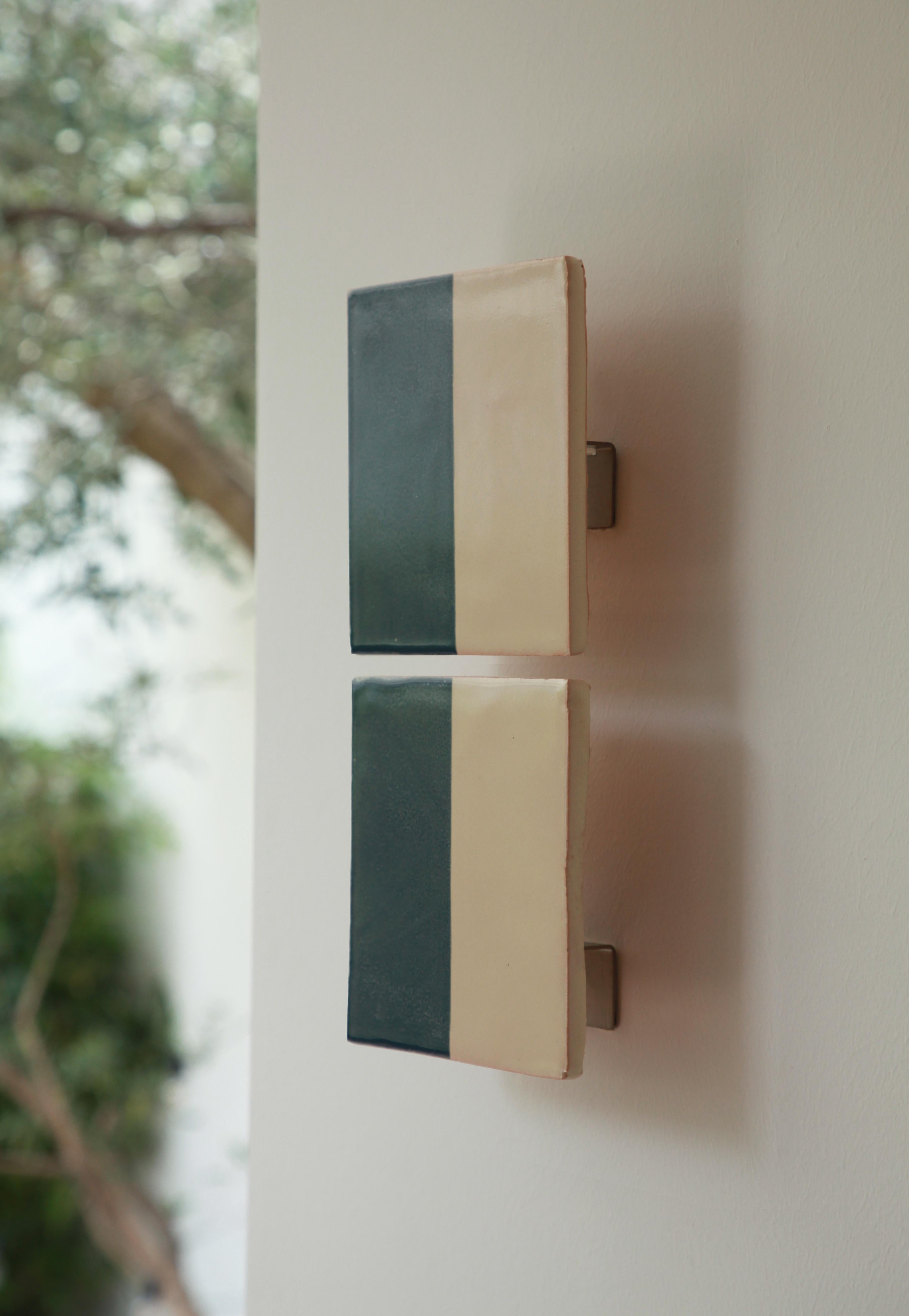 Postmoderne Lampe murale décorative en céramique bleue Tiles Line by Violaine d'Harcourt en vente