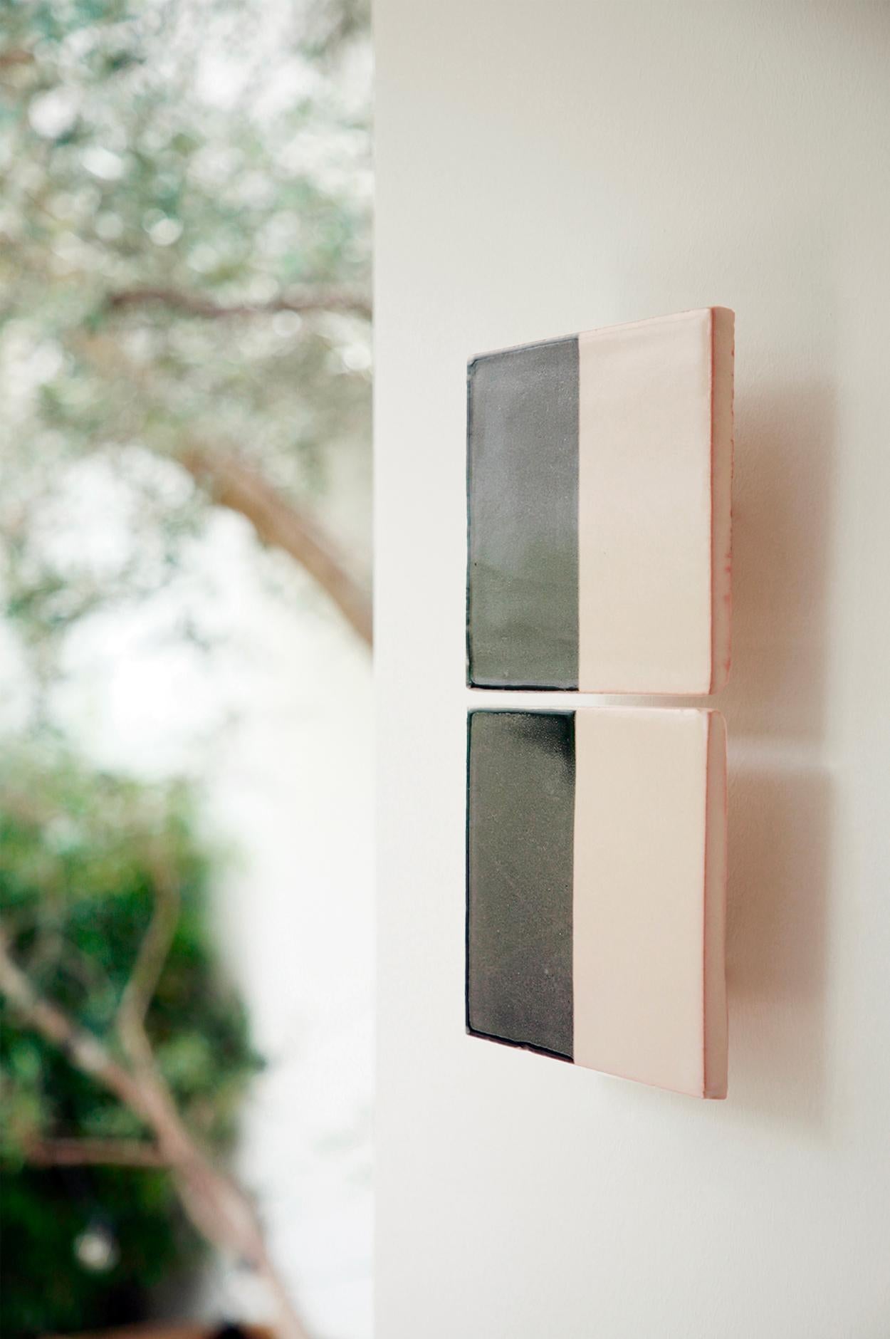Lampe murale décorative en céramique grise Tiles Line par Violaine d'Harcourt Neuf - En vente à Geneve, CH