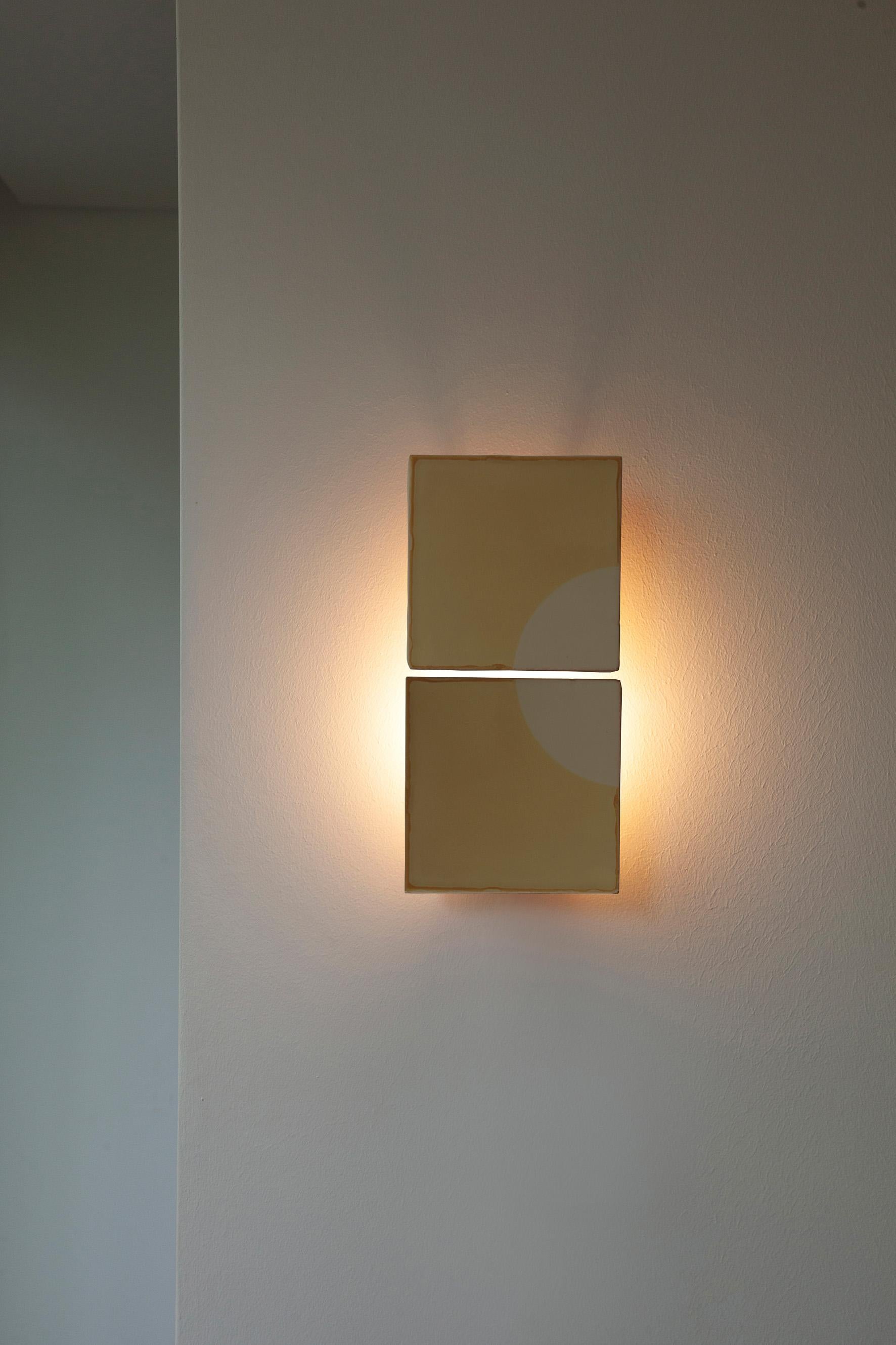 Portugais Lampe murale décorative jaune lune de Violaine d'Harcourt en vente