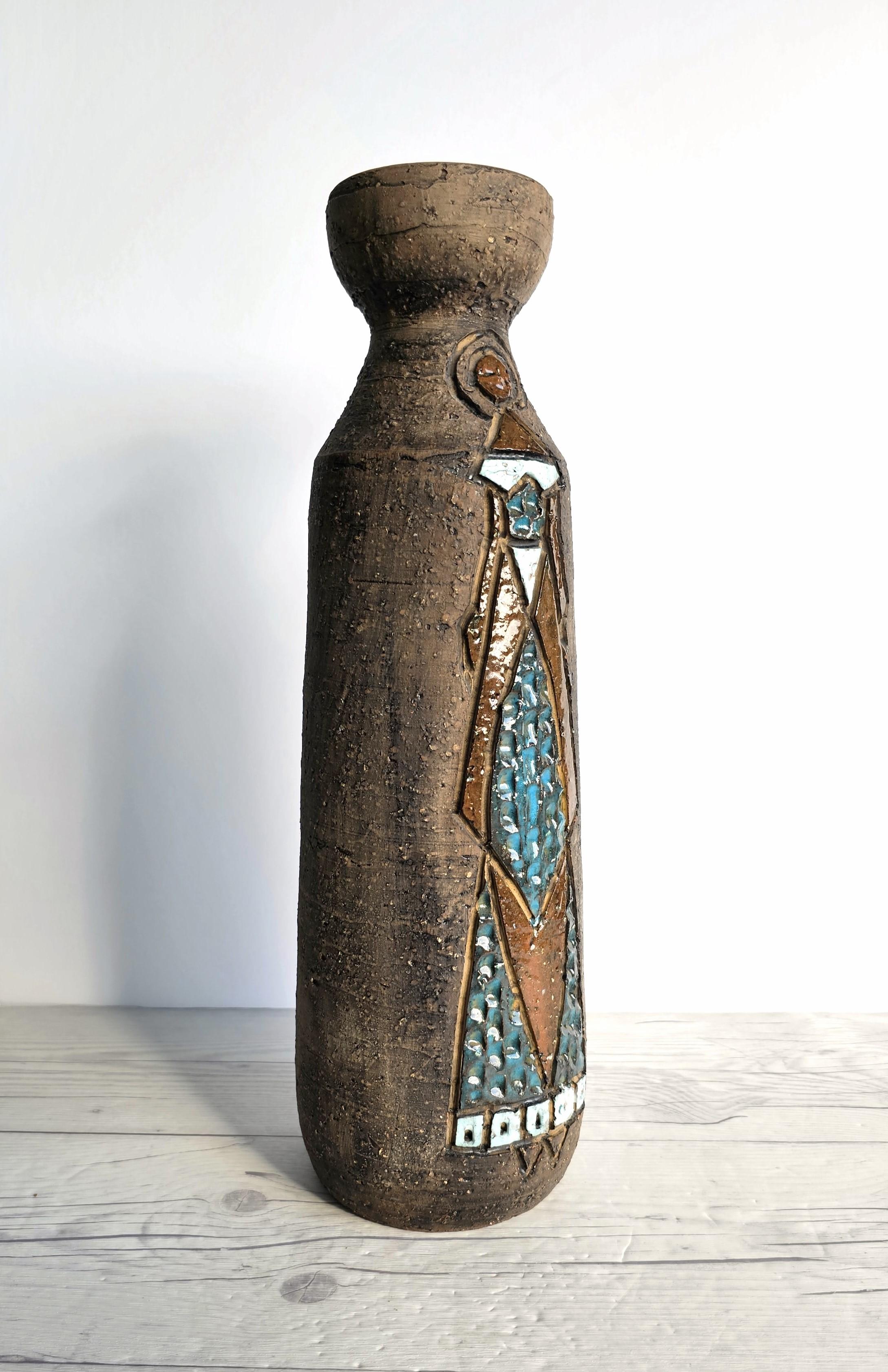 Tilgmans Keramik, Swedish Midcentury Modernist Sgraffito Sculptural Bottle Vase For Sale 3