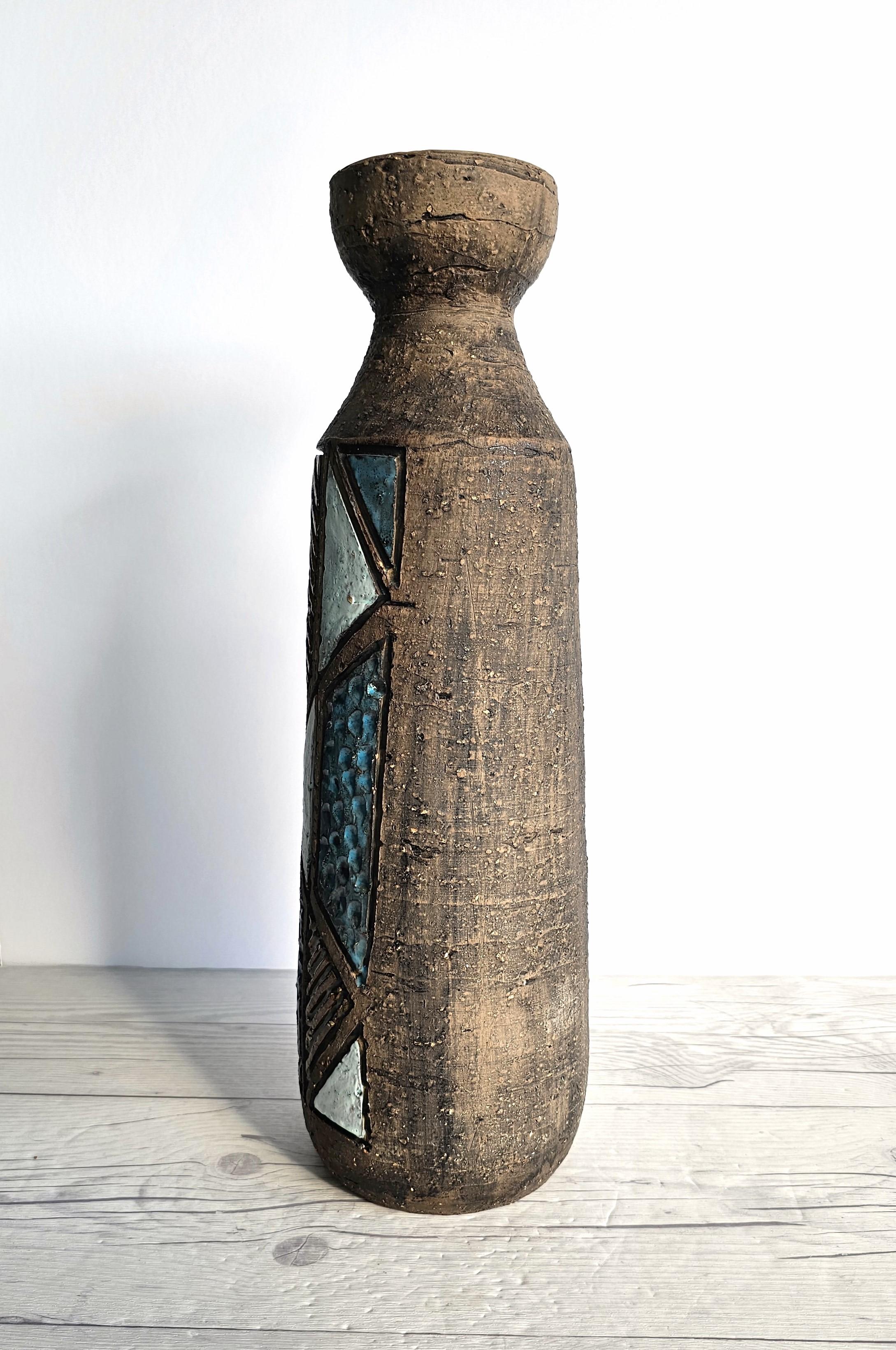 Tilgmans Keramik, Swedish Midcentury Modernist Sgraffito Sculptural Bottle Vase For Sale 4