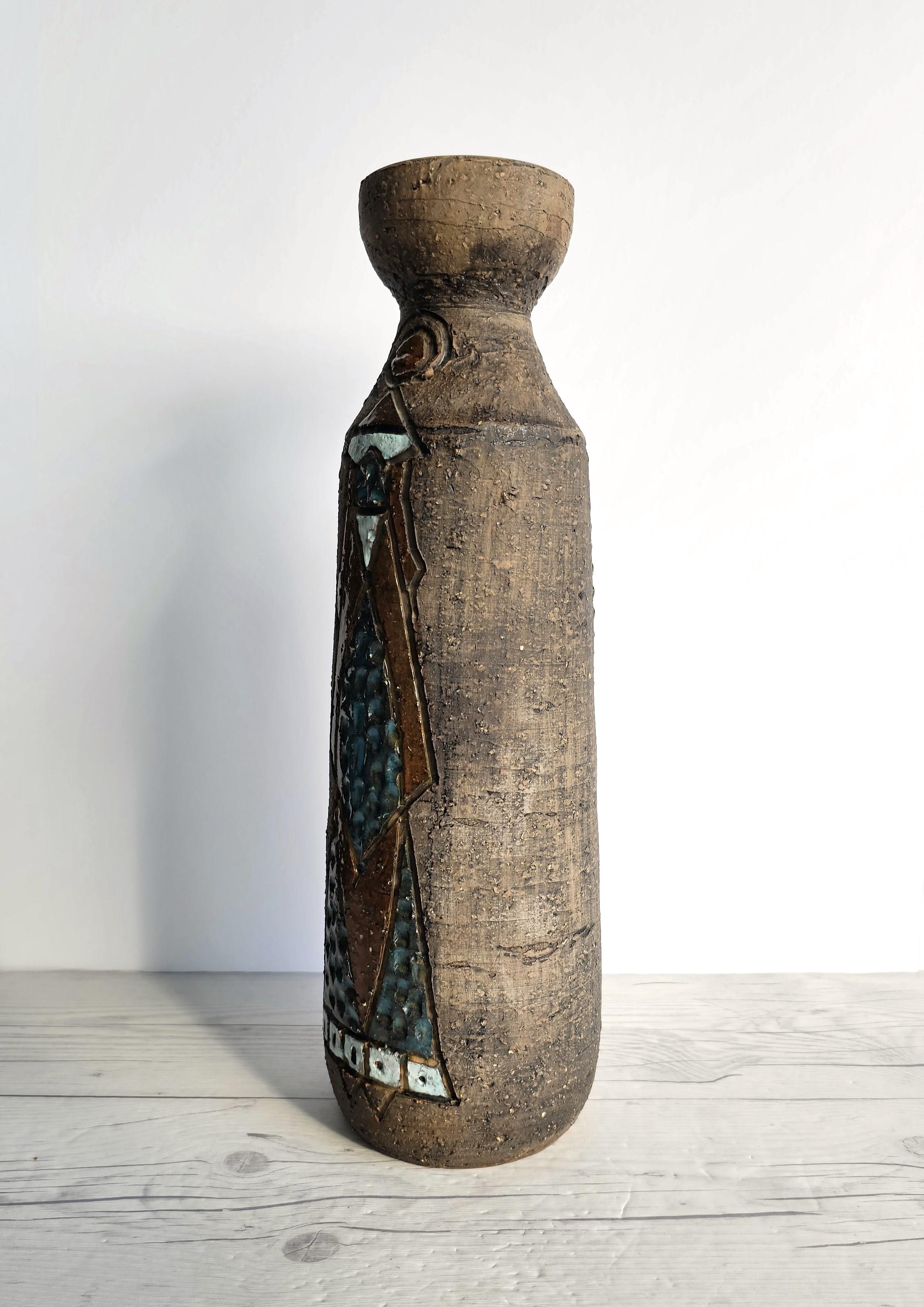 Tilgmans Keramik, Swedish Midcentury Modernist Sgraffito Sculptural Bottle Vase For Sale 1