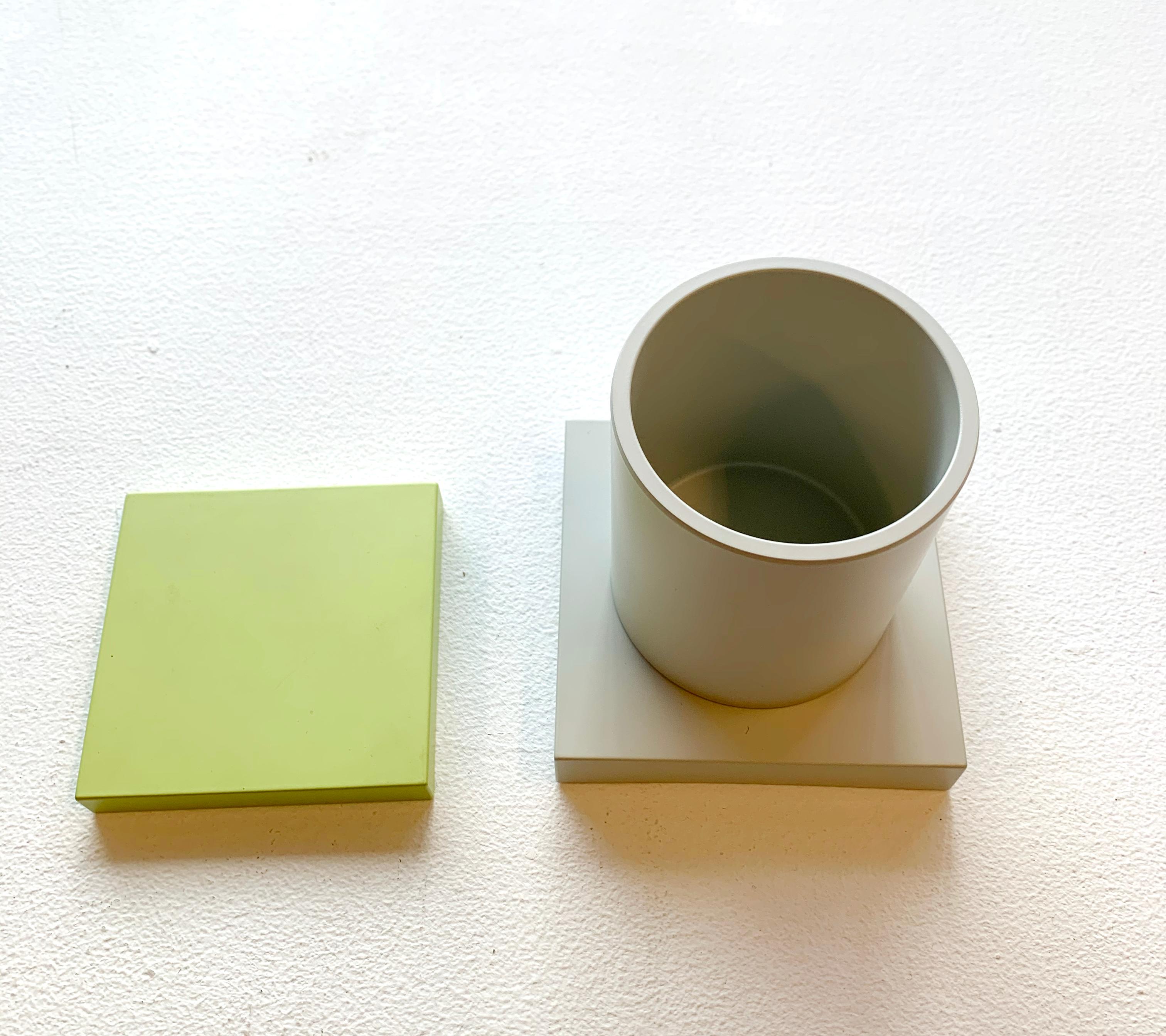 Tilia Postmoderne kleine Schachtel, Ettore Sottsass im Zustand „Gut“ im Angebot in Shibuya-ku, Tokyo