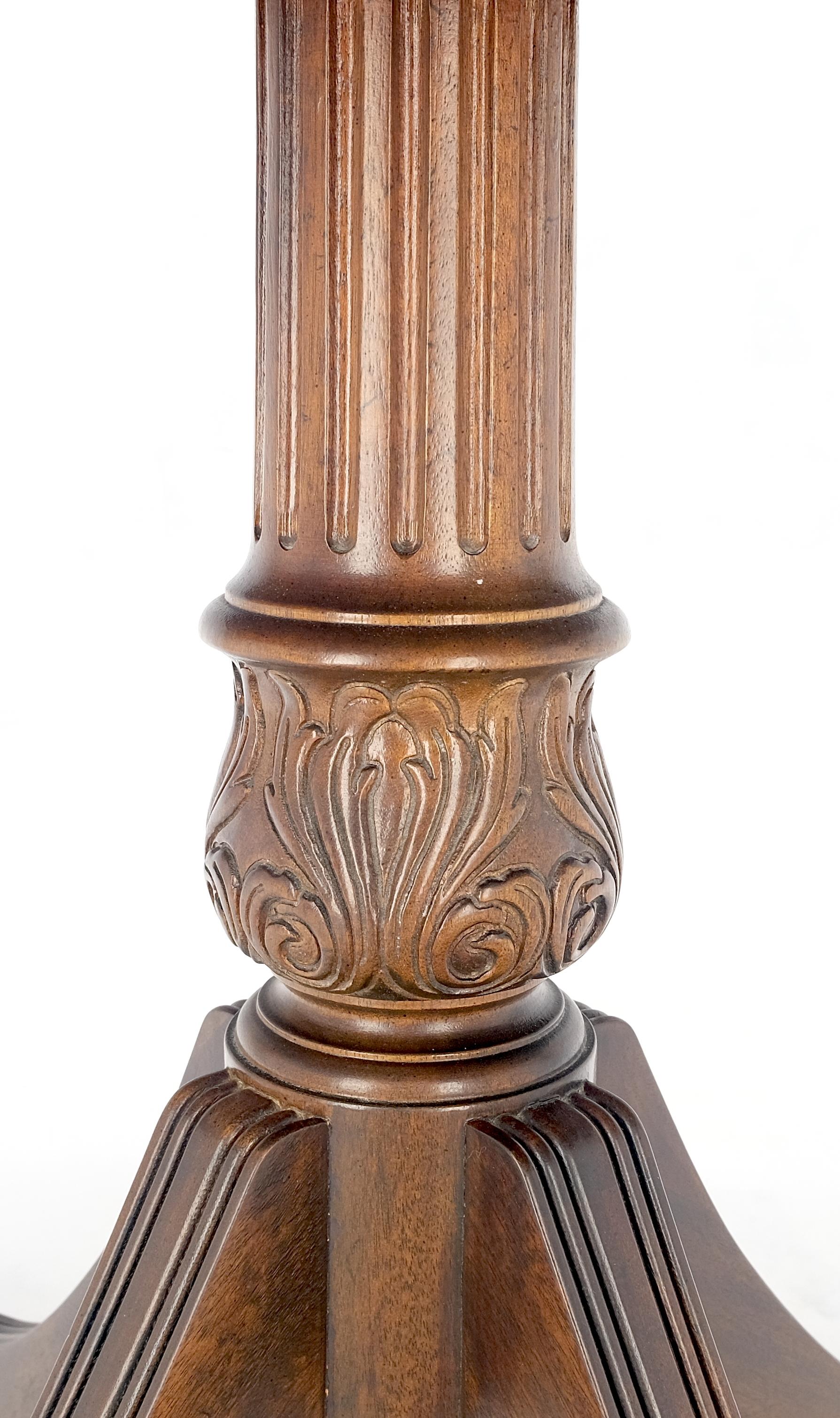 Tilt Top Mahogany Banded Rosewood Round Breakfast Table Single Pedestal Base For Sale 2