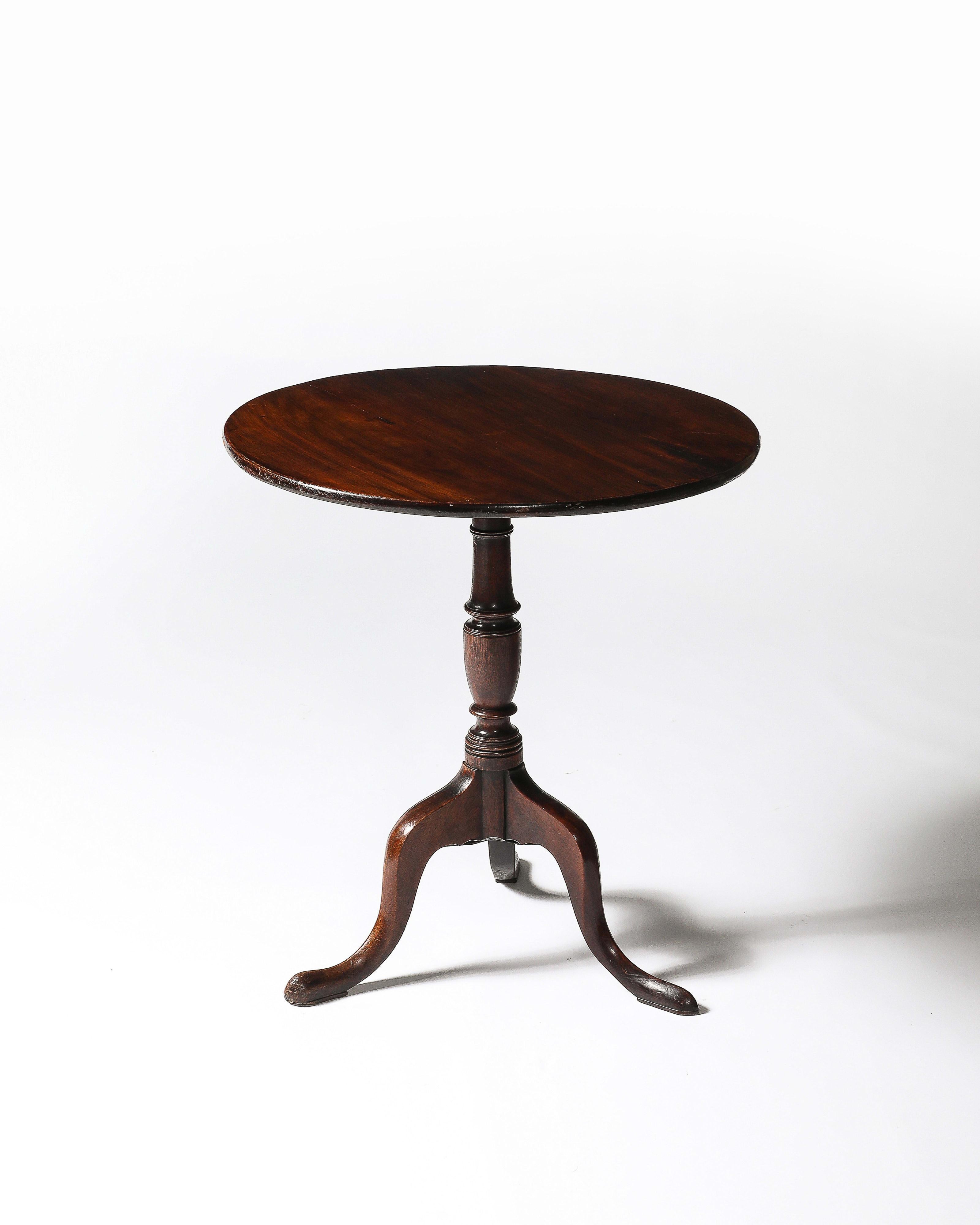 Mesa redonda basculante Caoba Inglaterra, S. XIX en venta 2
