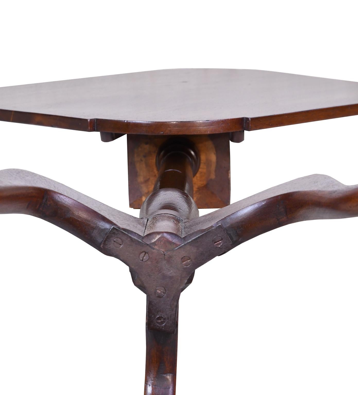 Tilt-Top Tripod Pedestal Table/ Candlestand in Mahogany, North Shore, MA For Sale 4
