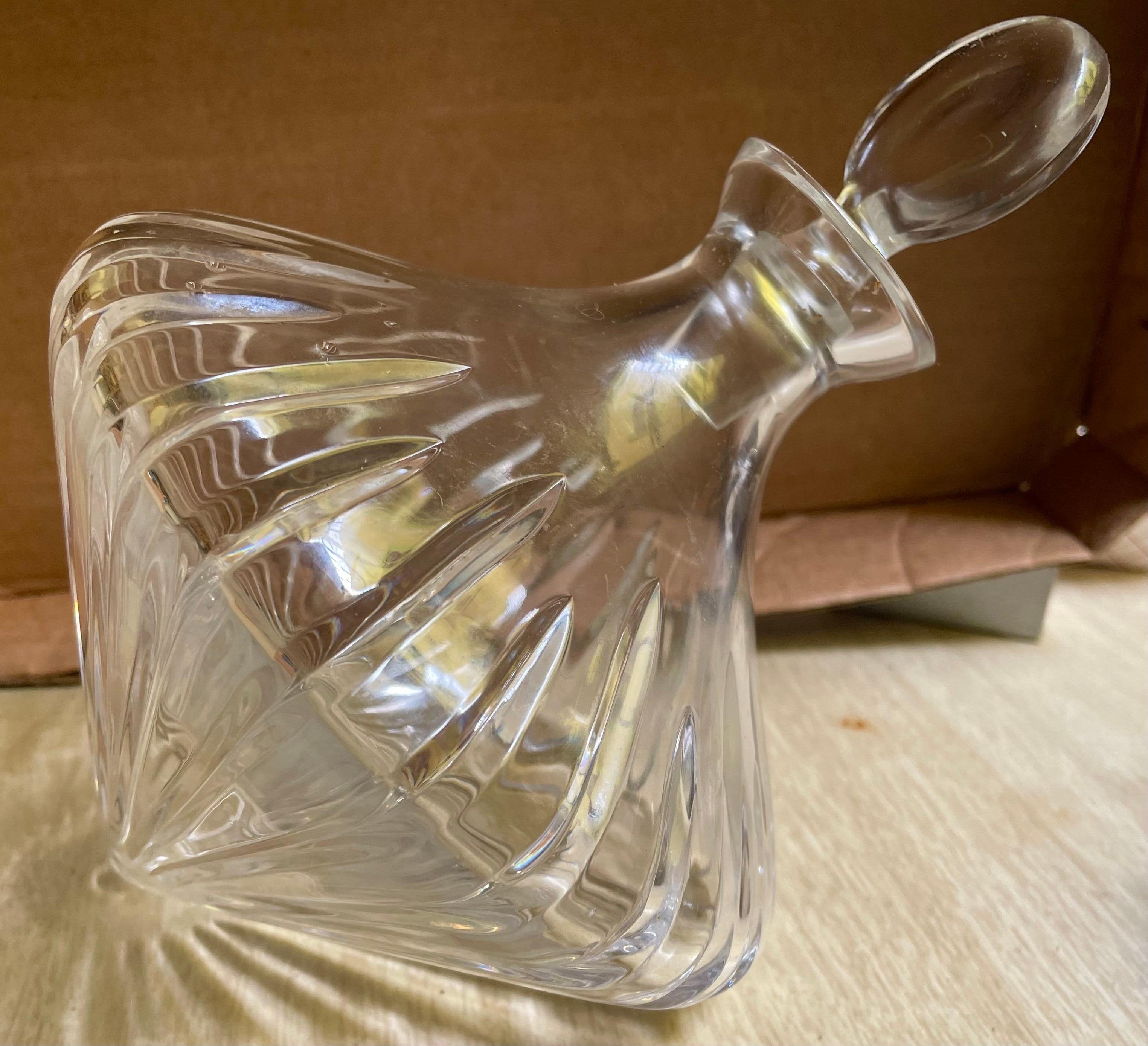 Decantador Inclinado de Cristal Transparente 32 Fl Oz Vino Espirituoso en venta 2