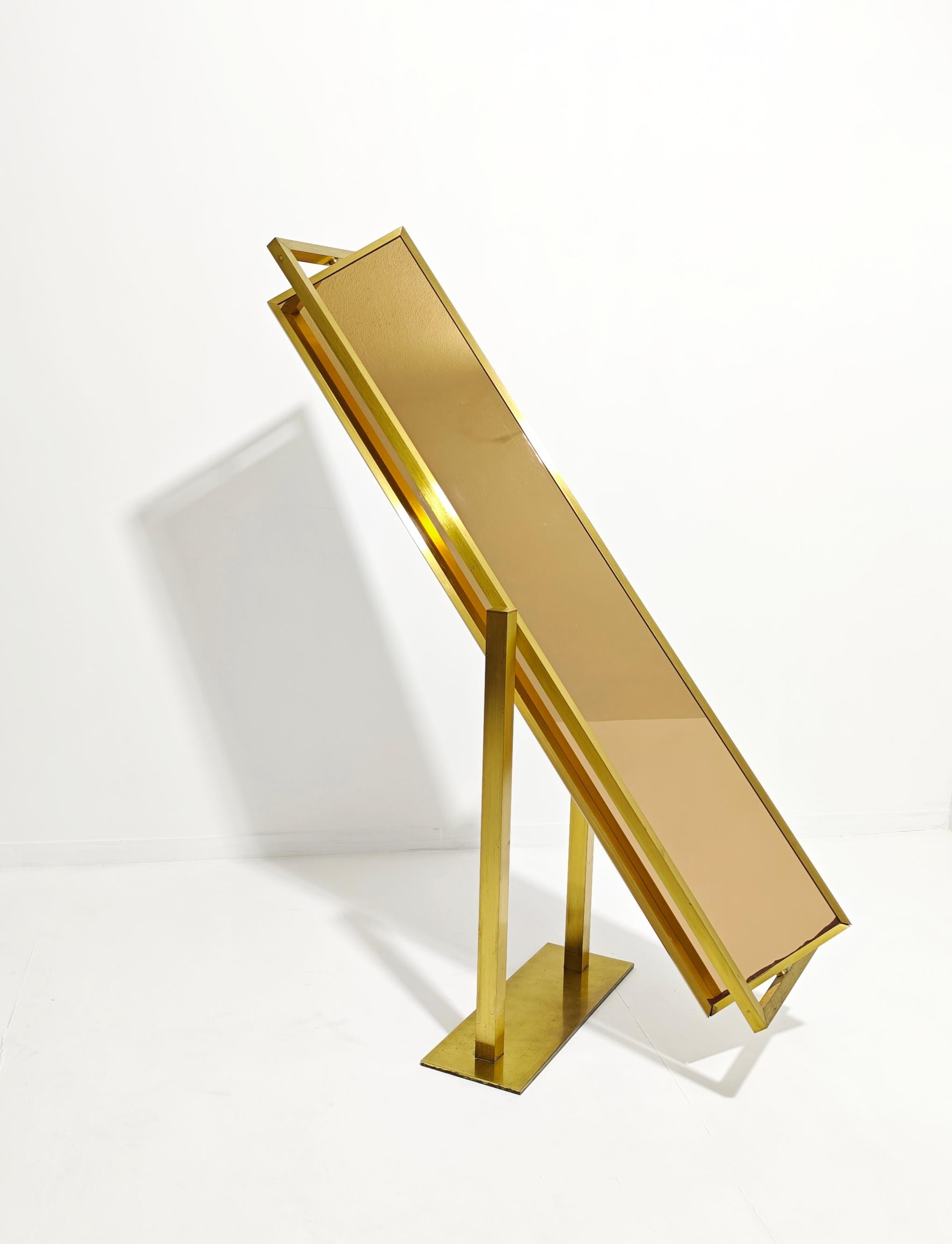 Tilting and Adjustable Mirror in Brushed Brass Italy 1960/70 Mid-Century Modern For Sale 9