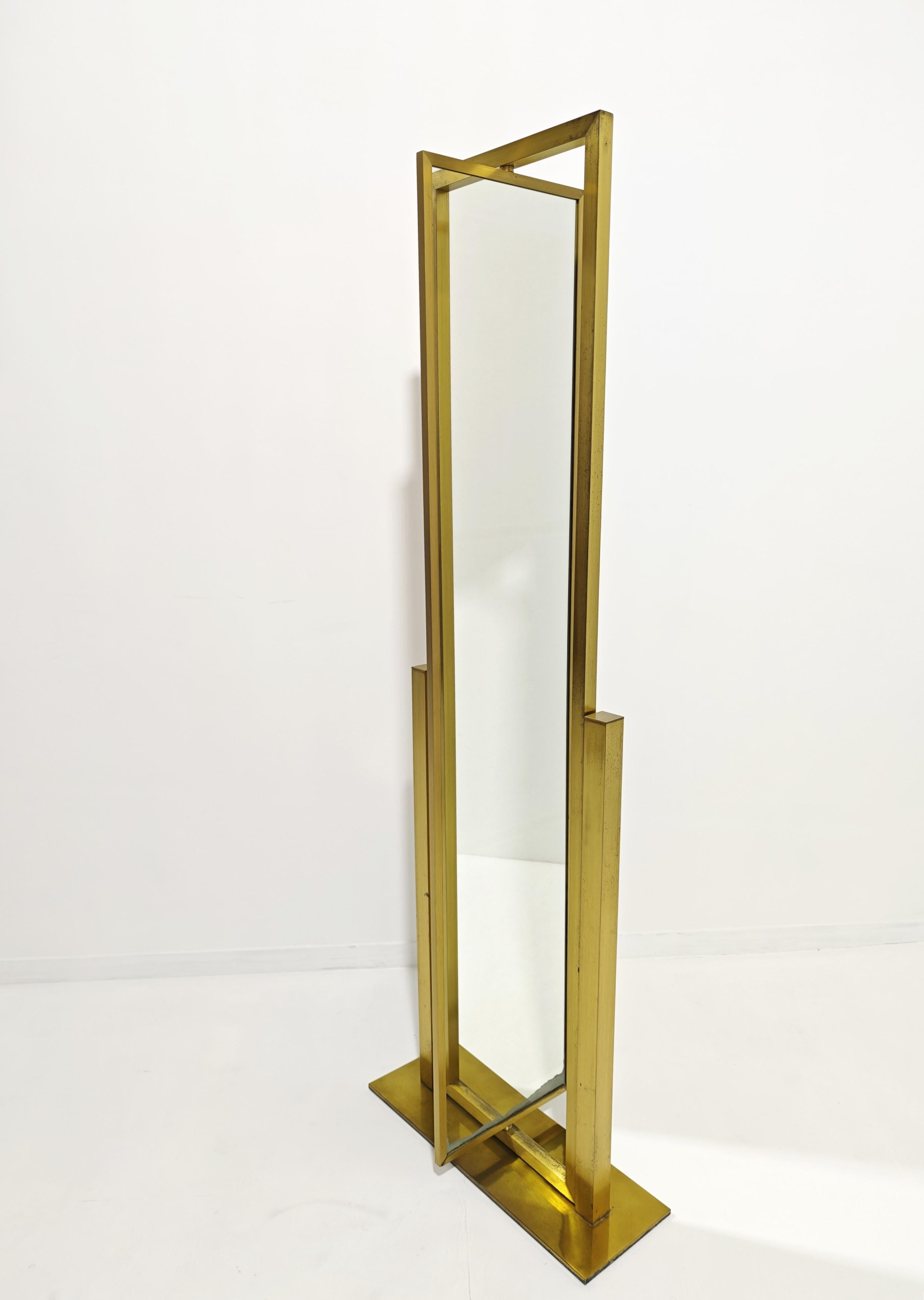 Tilting and Adjustable Mirror in Brushed Brass Italy 1960/70 Mid-Century Modern For Sale 11