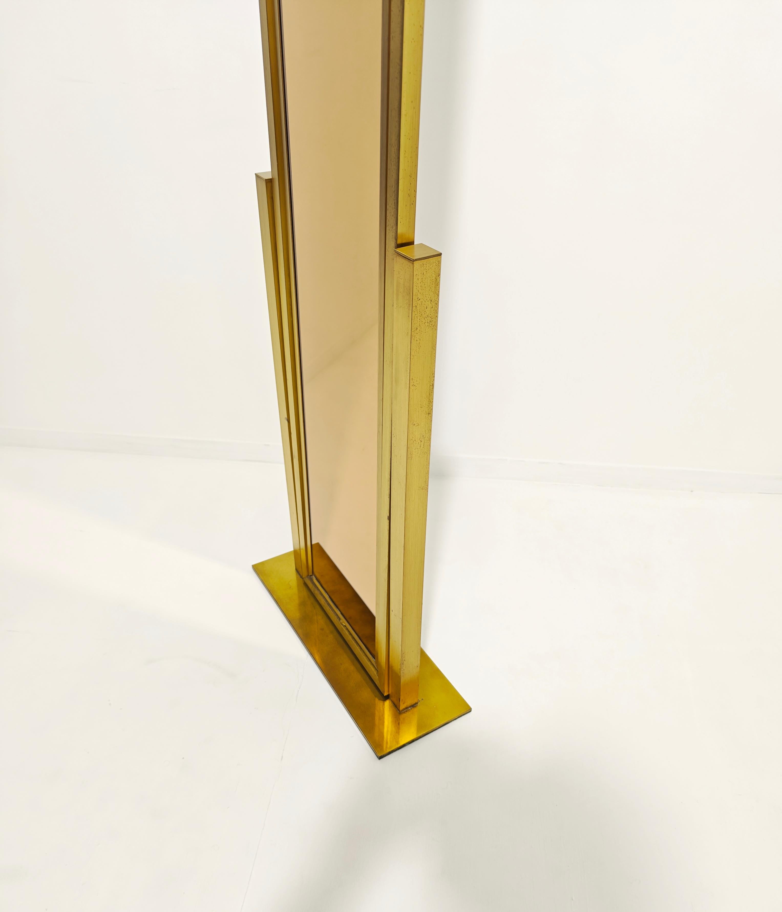 Tilting and Adjustable Mirror in Brushed Brass Italy 1960/70 Mid-Century Modern For Sale 12
