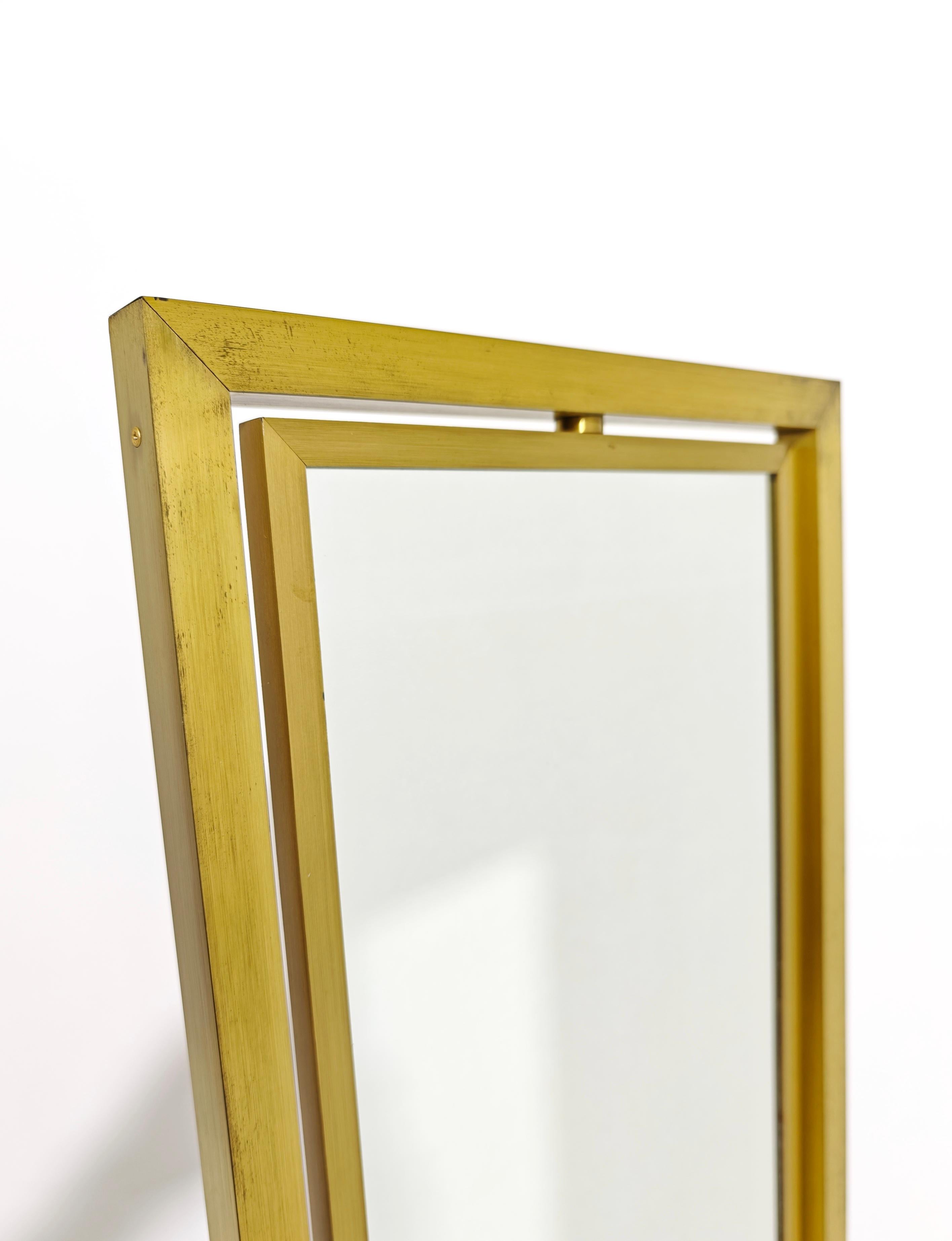 Tilting and Adjustable Mirror in Brushed Brass Italy 1960/70 Mid-Century Modern For Sale 1