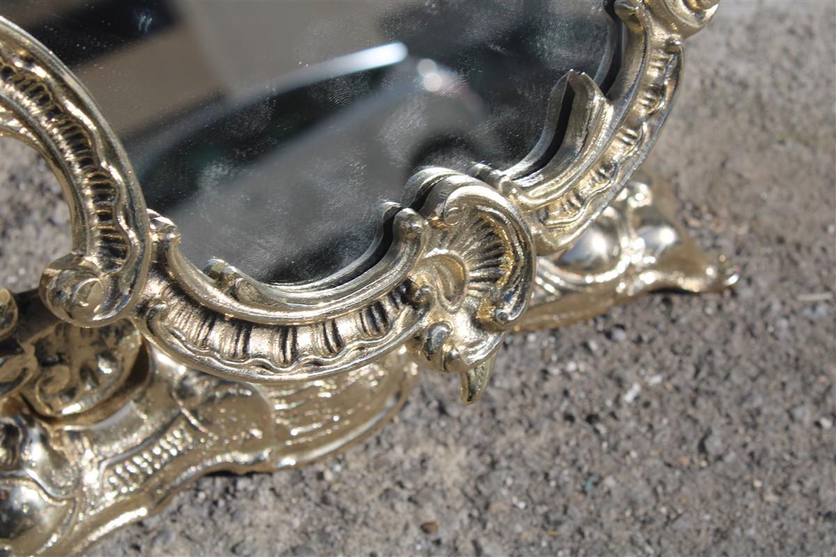 Miroir de table inclinable en laiton de conception italienne baroque du milieu du siècle dernier en vente 3