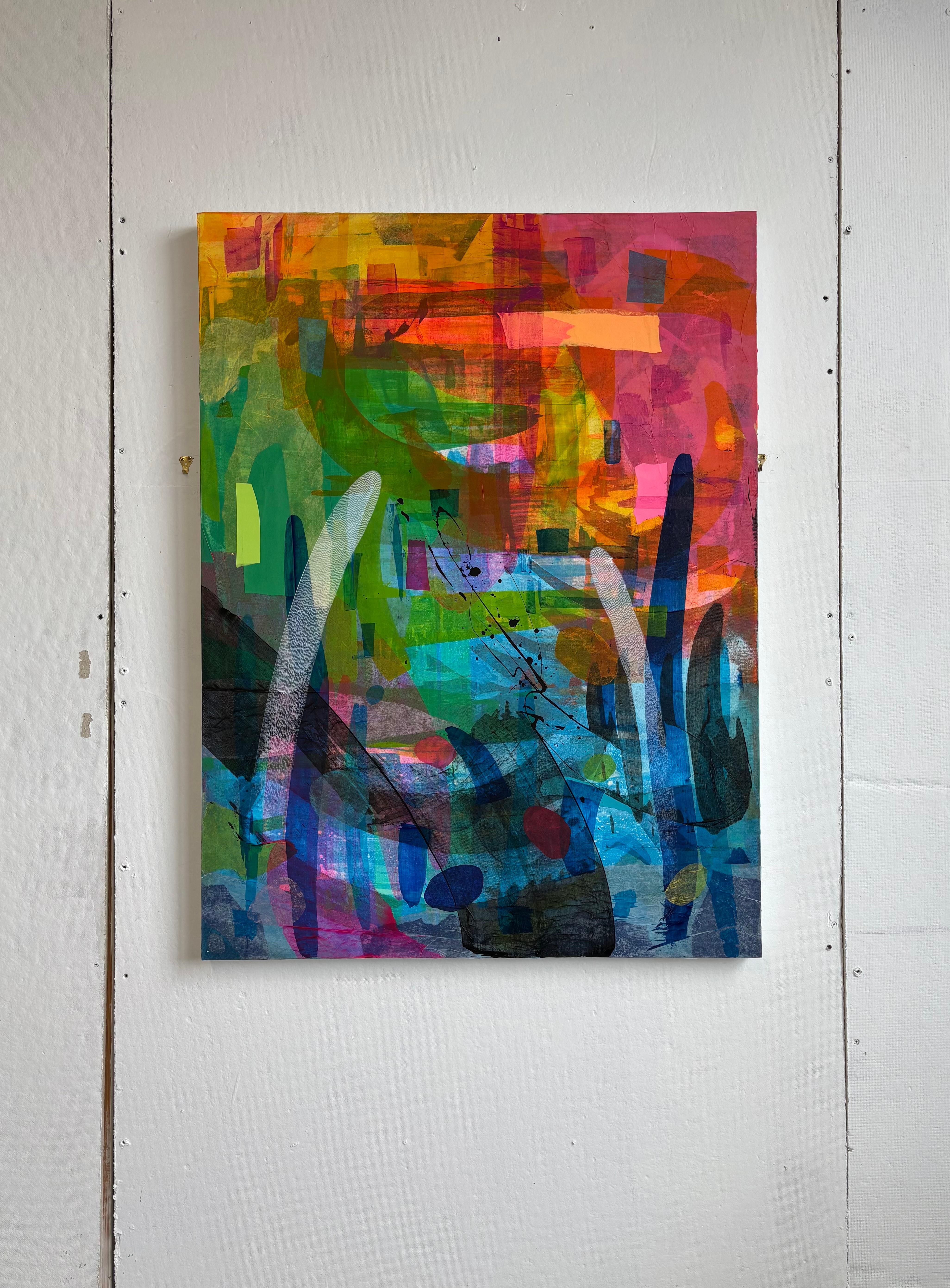 <p>Comentarios del artista<br>Un collage de papeles, tinta de serigrafía y pintura acrílica capturan los paisajes terrestres y marinos del Parque Nacional de Acadia. El artista Tim Engelhardt se inspiró en la costa y en las olas que chocan contra la