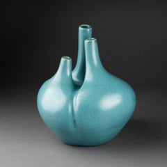 Tim Et Jacqueline Orr : Vase En Grès Trilobé / Trilobated Sandstone Vase C.1970