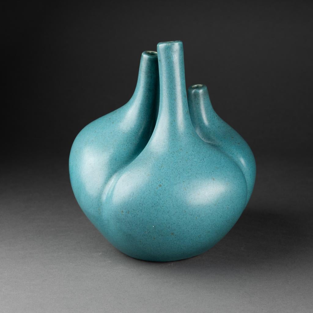 Organic Modern Tim Et Jacqueline Orr : Vase En Grès Trilobé / Trilobated Sandstone Vase C.1970