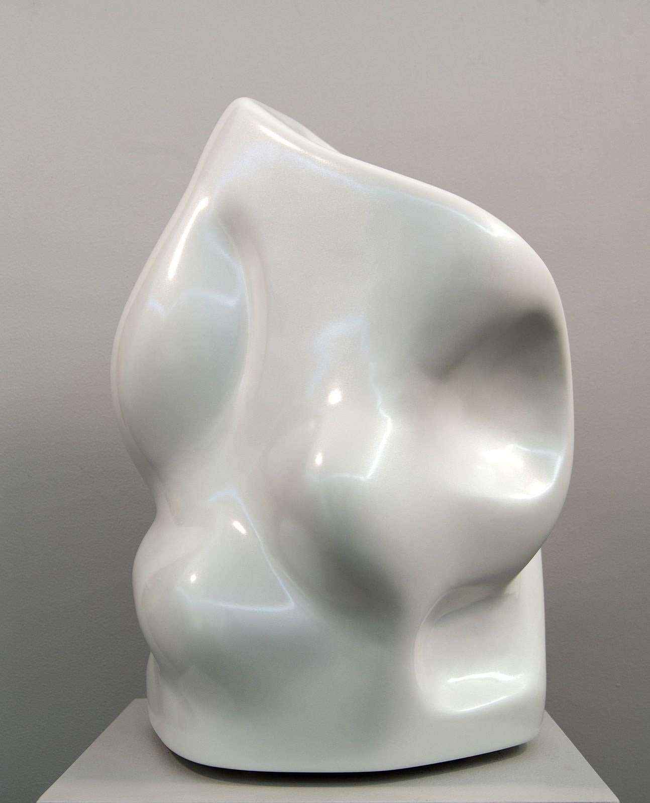 Sage AP - white, swirling, gestural abstract, resin sculpture - Contemporary Sculpture by Tim Forbes