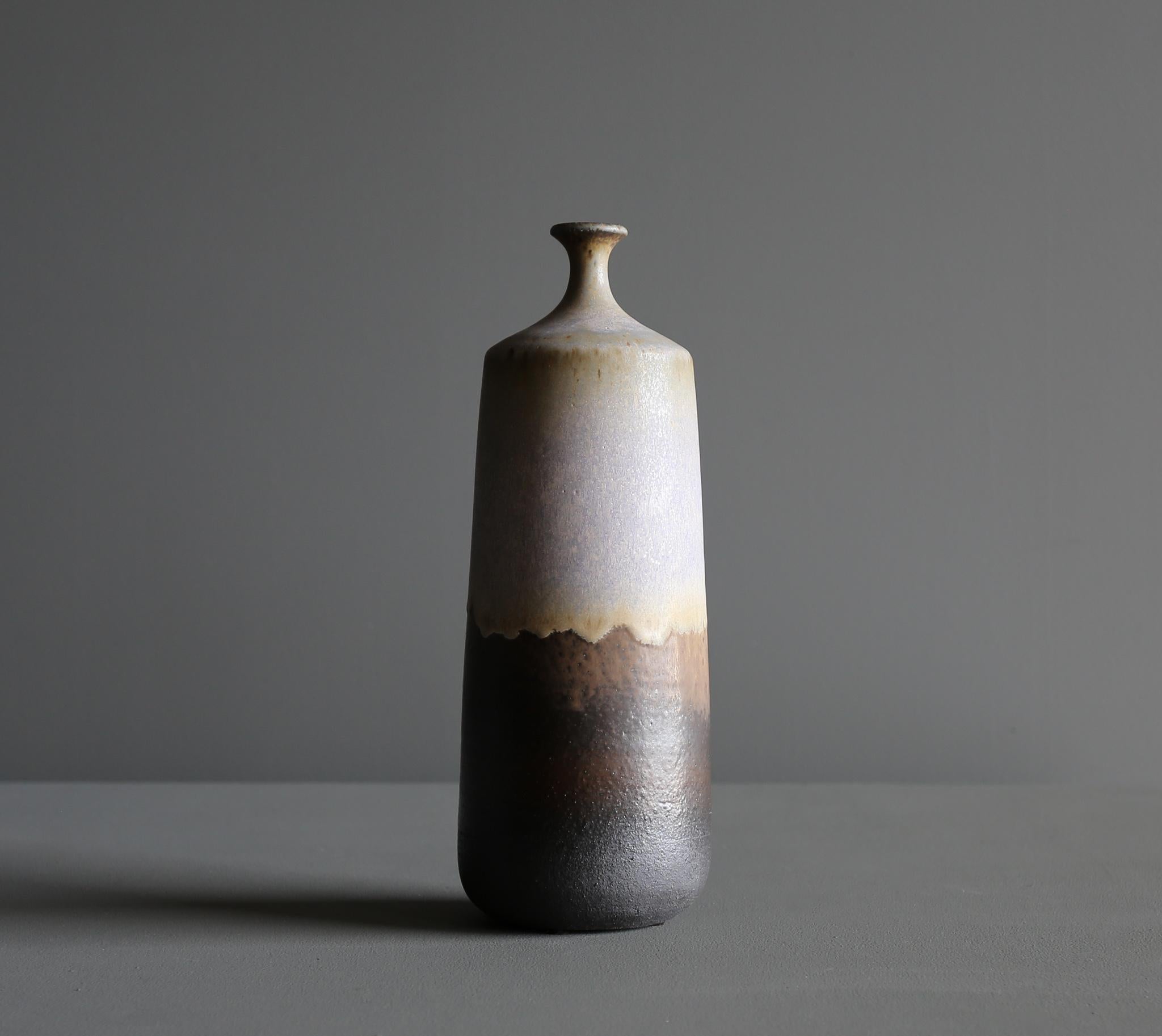Keramikvase von Tim Keenan (Glasiert) im Angebot