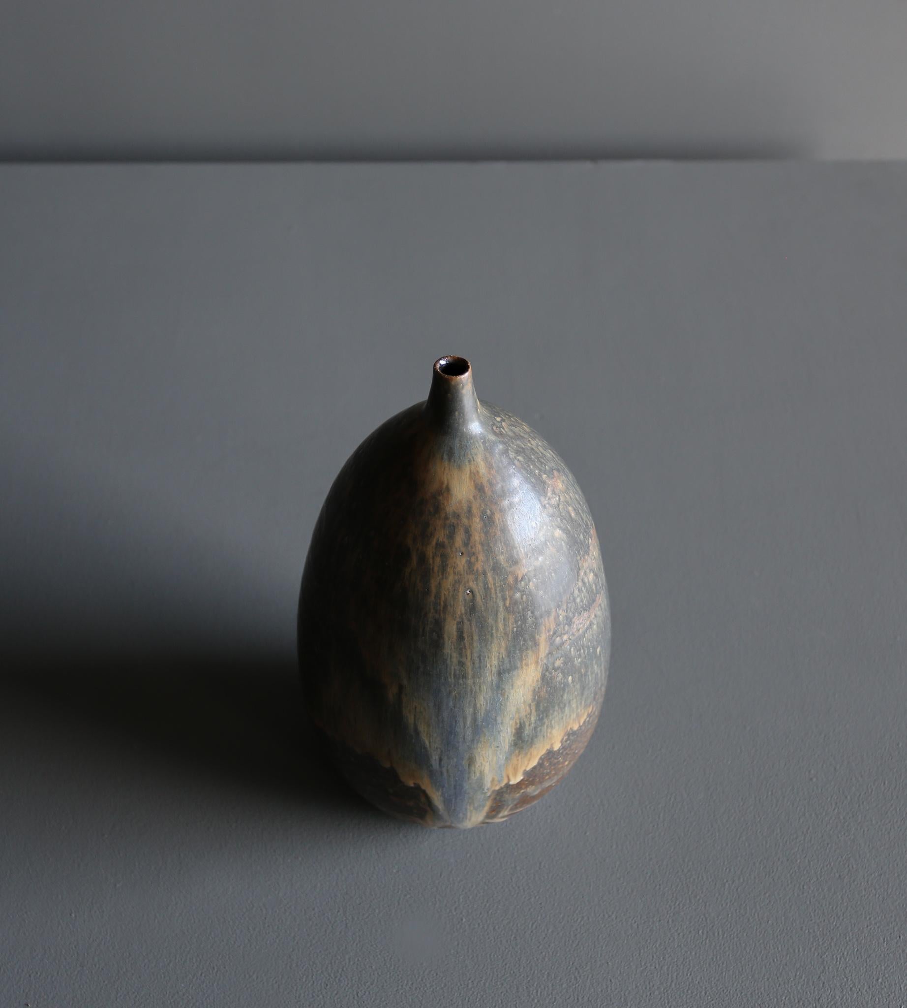Tim Keenan Ceramic Vase For Sale 2