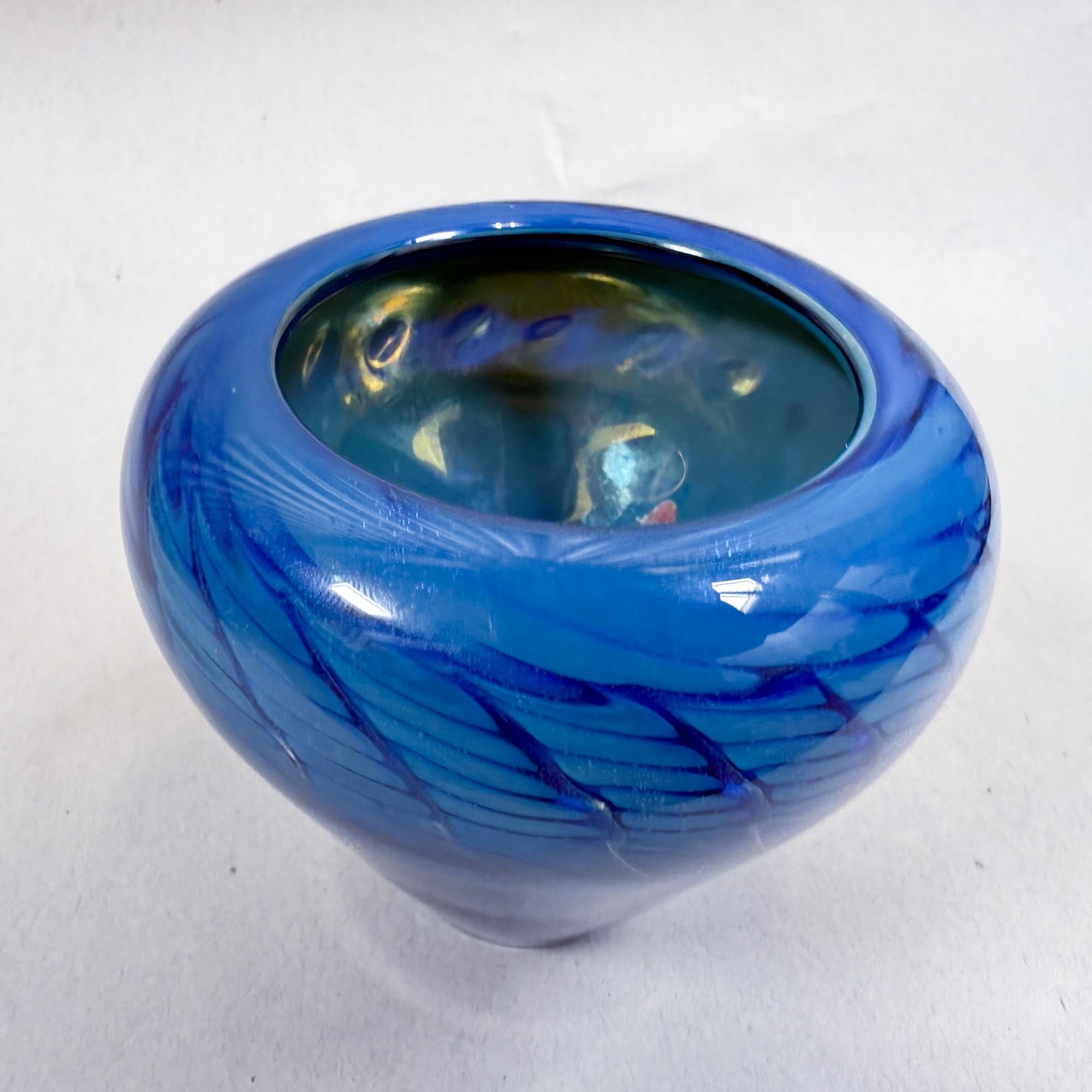 Tim Lazer Jarrón de vidrio artístico Azul Postmoderno 1990 en venta 4