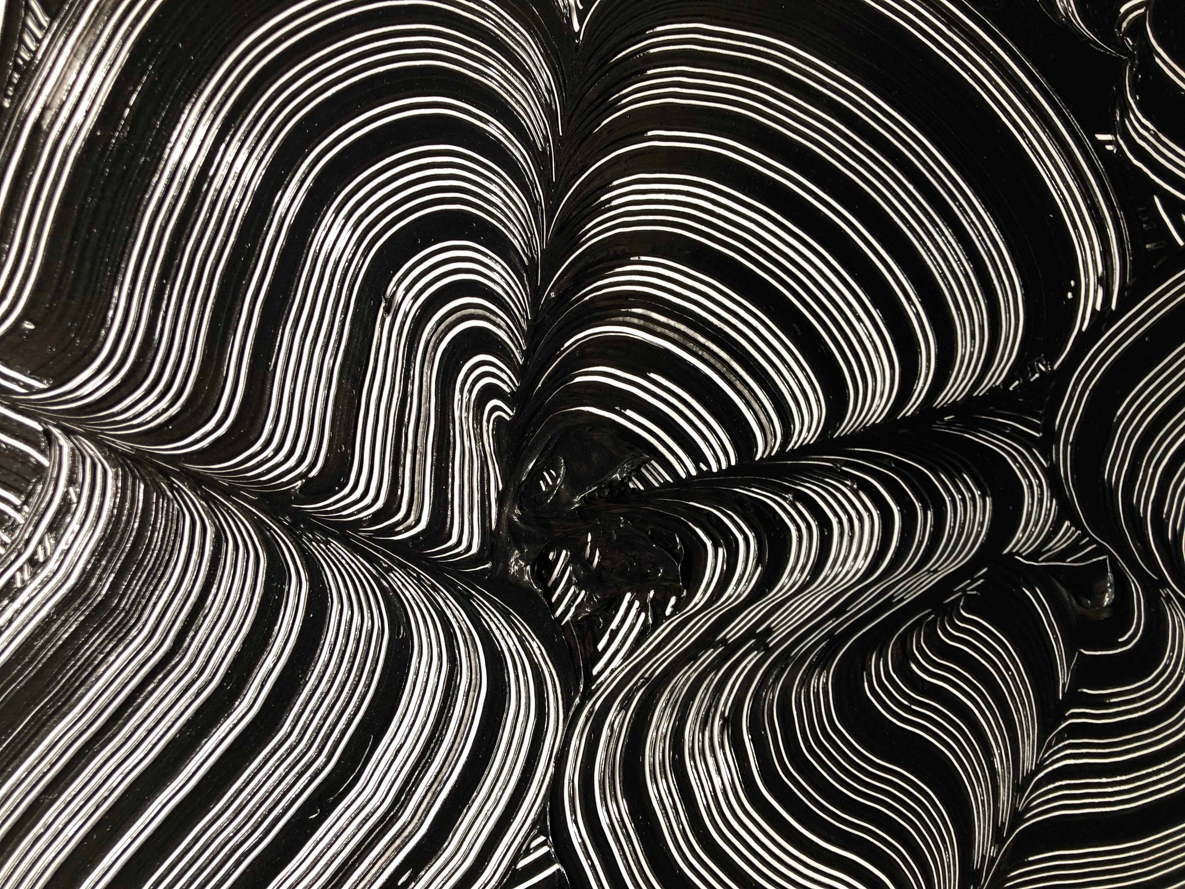 Borrego Springs - strukturierte zeitgenössische Malerei, bunte Striche, rundes Format (Schwarz), Abstract Sculpture, von Tim Nikiforuk