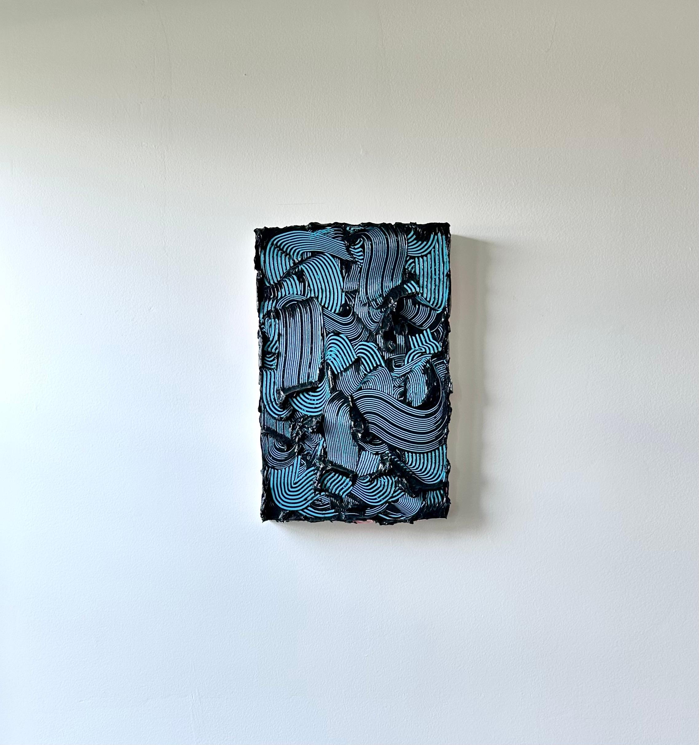 Peinture contemporaine texturée Poseidon, couleurs vives, traits bleus, abstrait - Bleu Abstract Sculpture par Tim Nikiforuk