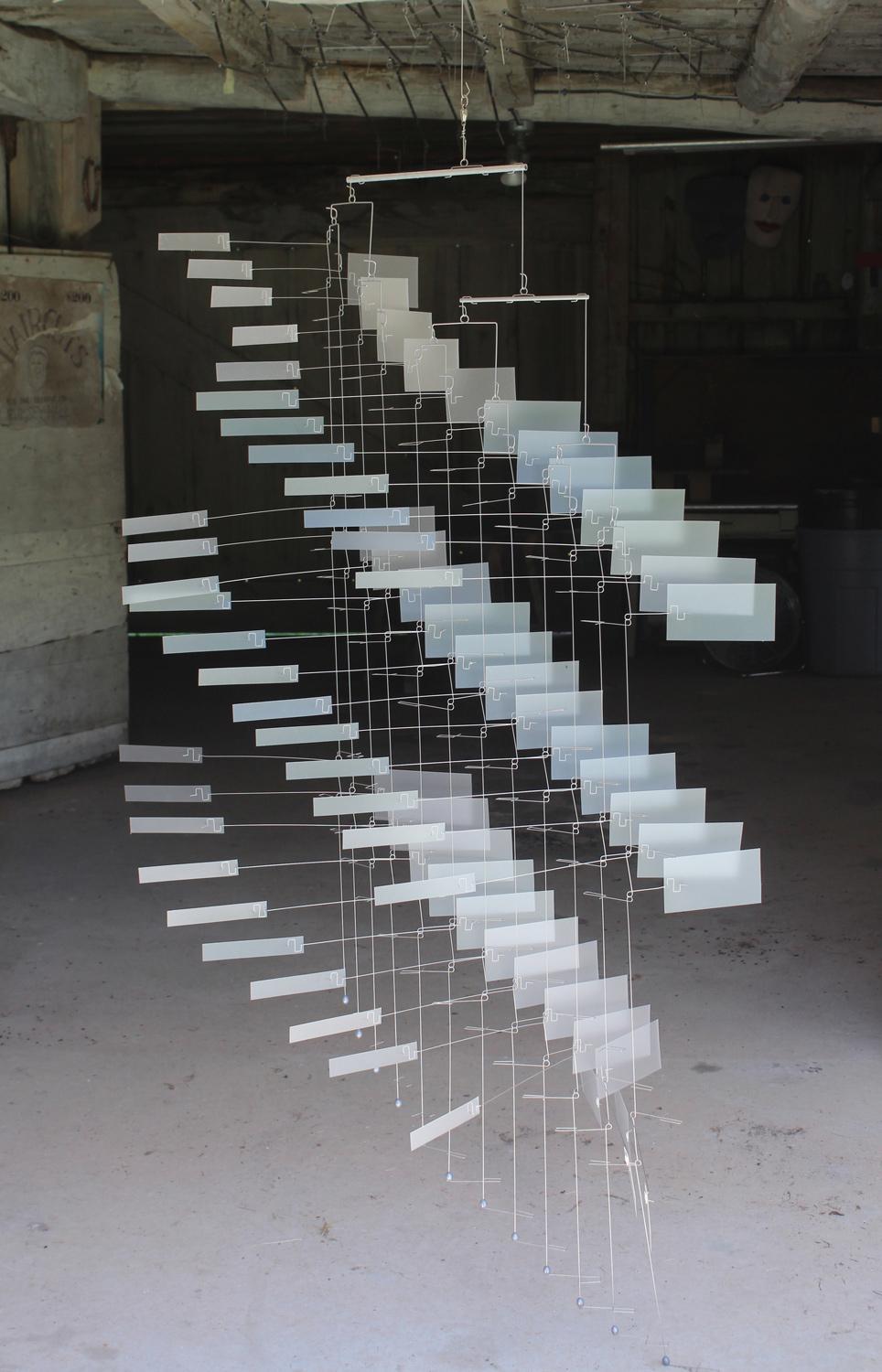 Tim Prentice Abstract Sculpture – Große kinetische Louise-Skulptur