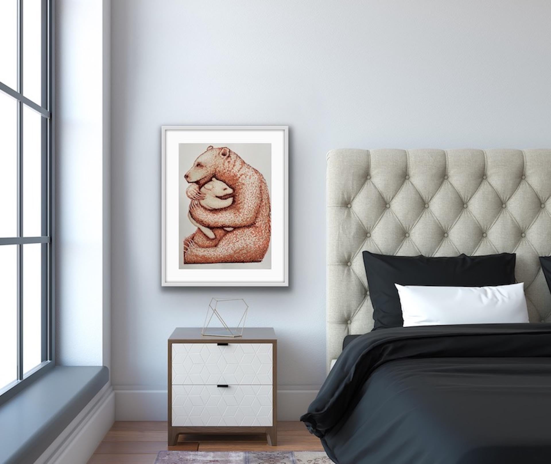 Tim Southall, Abrazos de oso (Coral), Arte animal, Arte asequible, Arte de edición limitada en venta 7