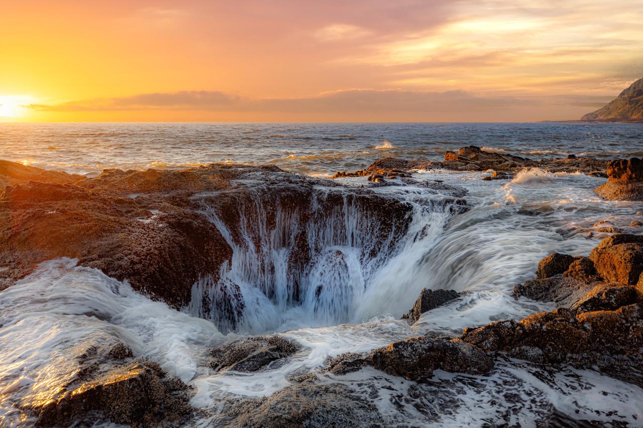Tim Truby Landscape Photograph - Sunset, Thor’s Well