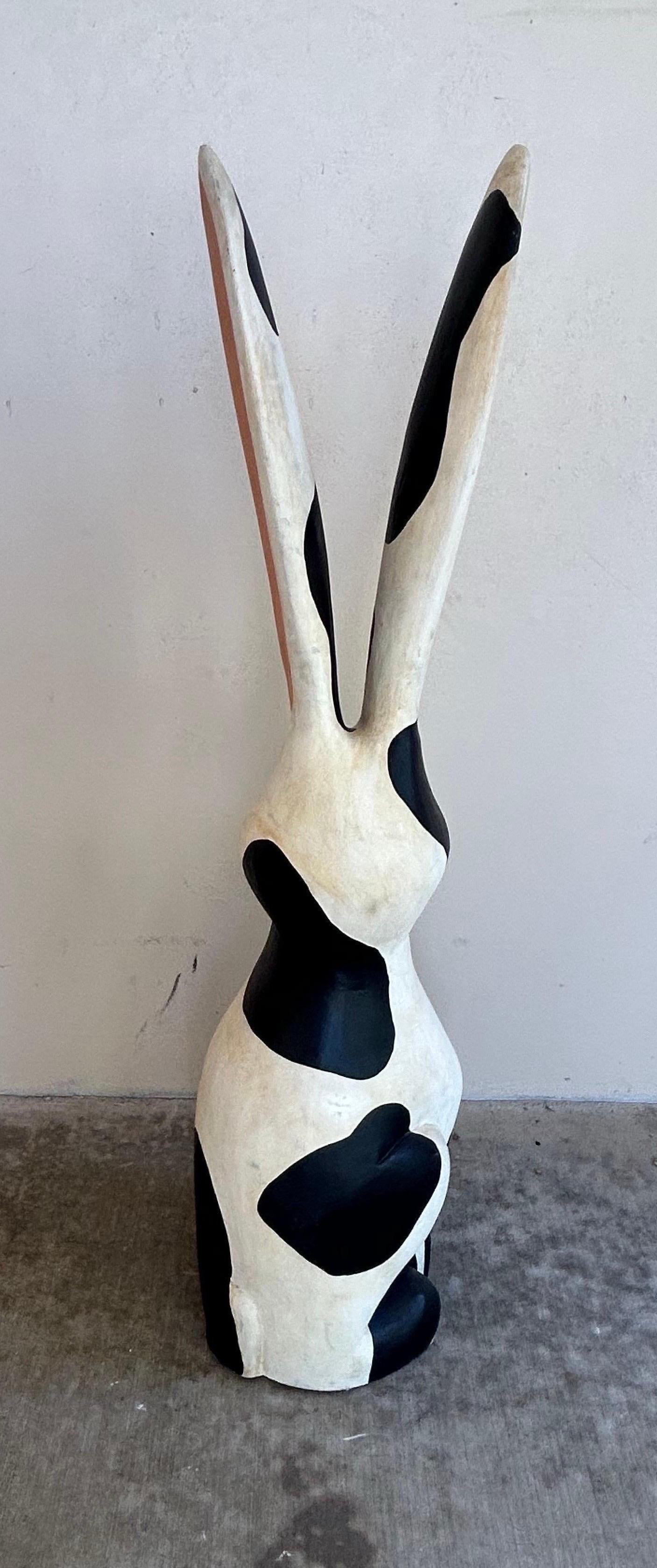 Coniglio in legno intagliato all'inizio del XX secolo in vendita 4