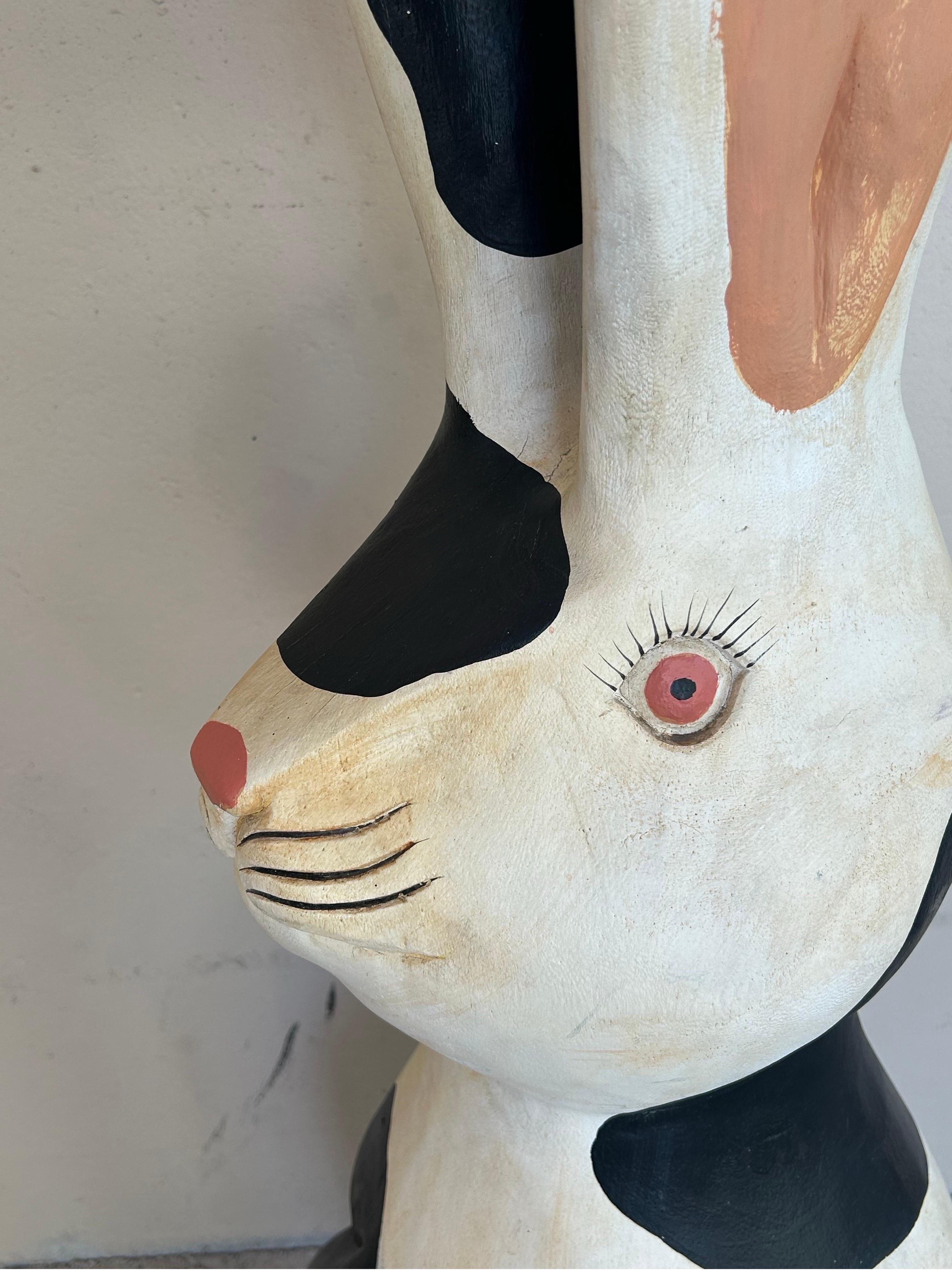 Legno Coniglio in legno intagliato all'inizio del XX secolo in vendita