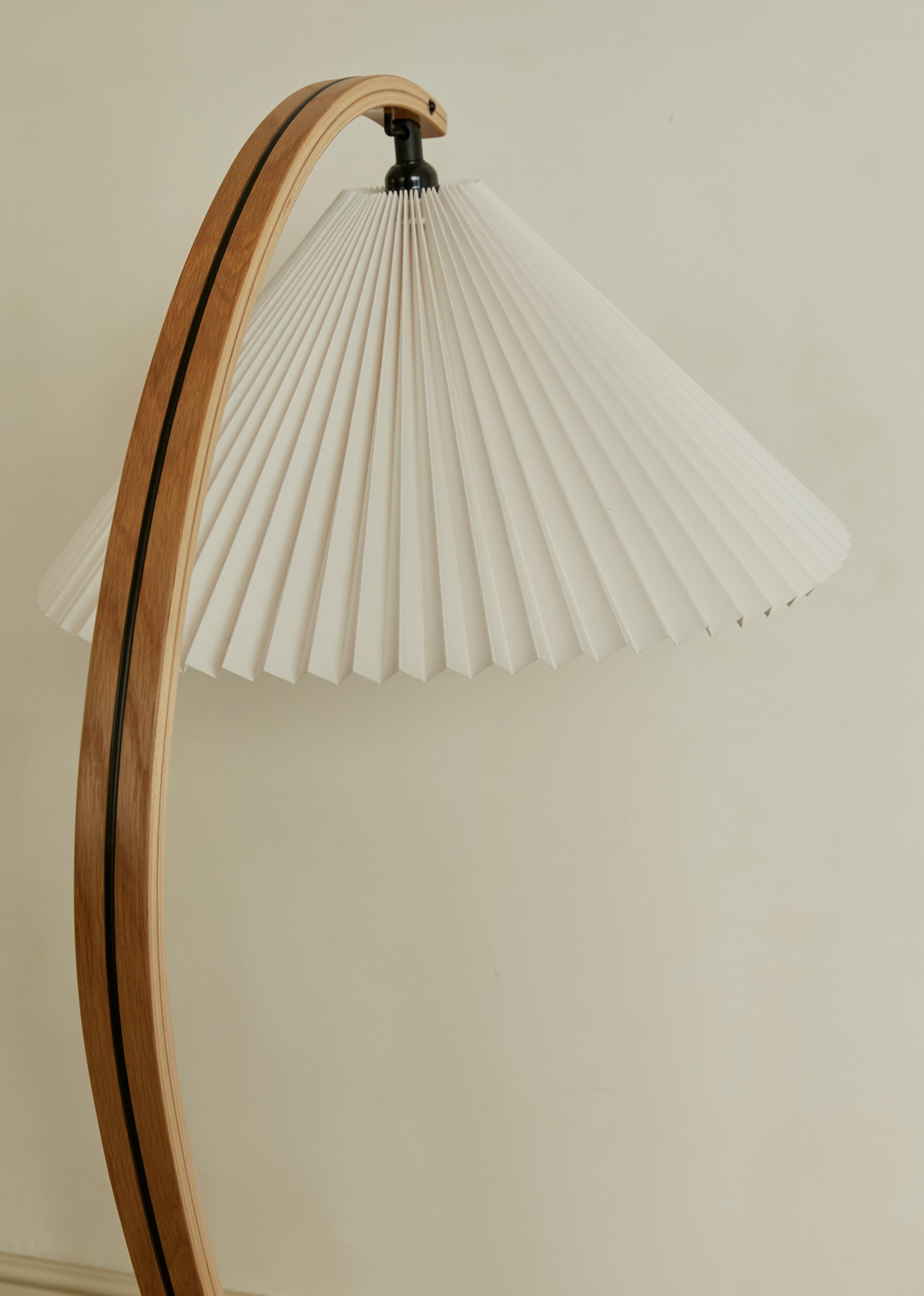 Veneer Timberline floor lamp by Gubi, 1970's by Mads Caprani. Scandinavian design For Sale