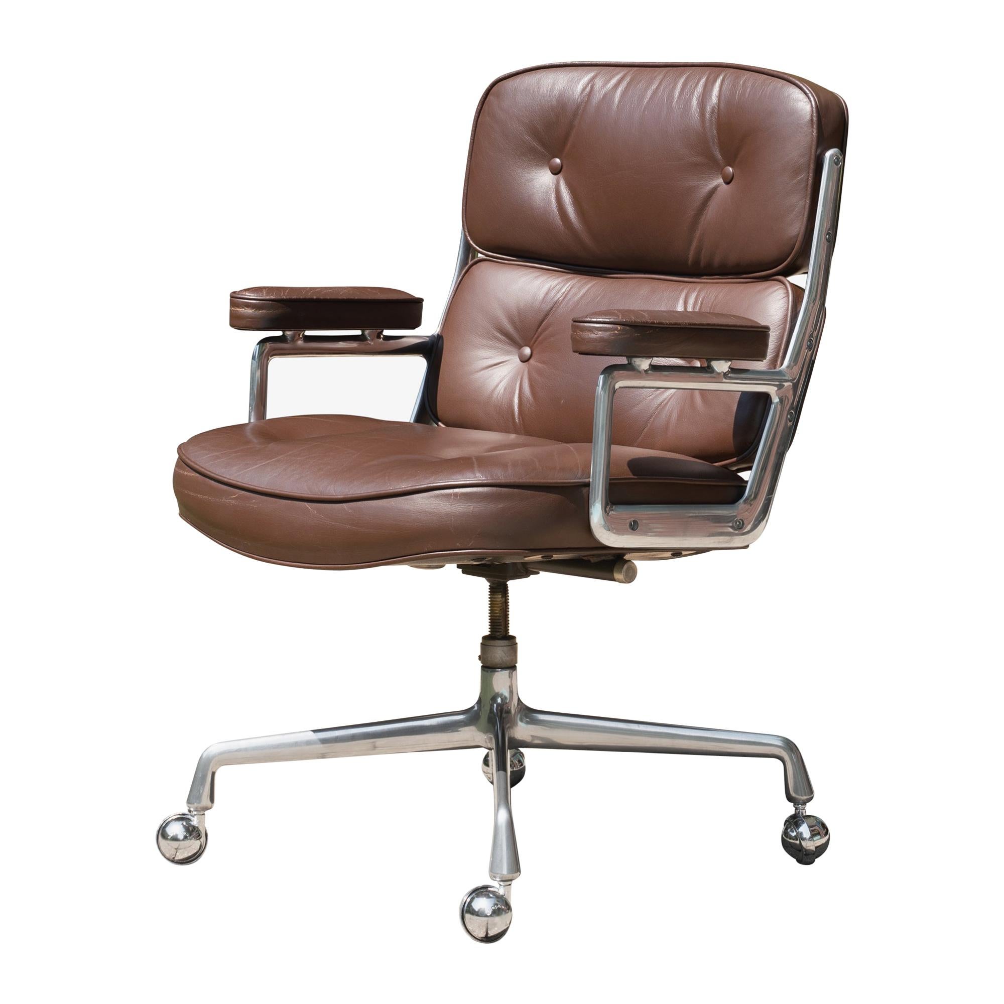 "Time-Life" Executive Chair in Leather by Charles & Ray Eames for Herman Miller
