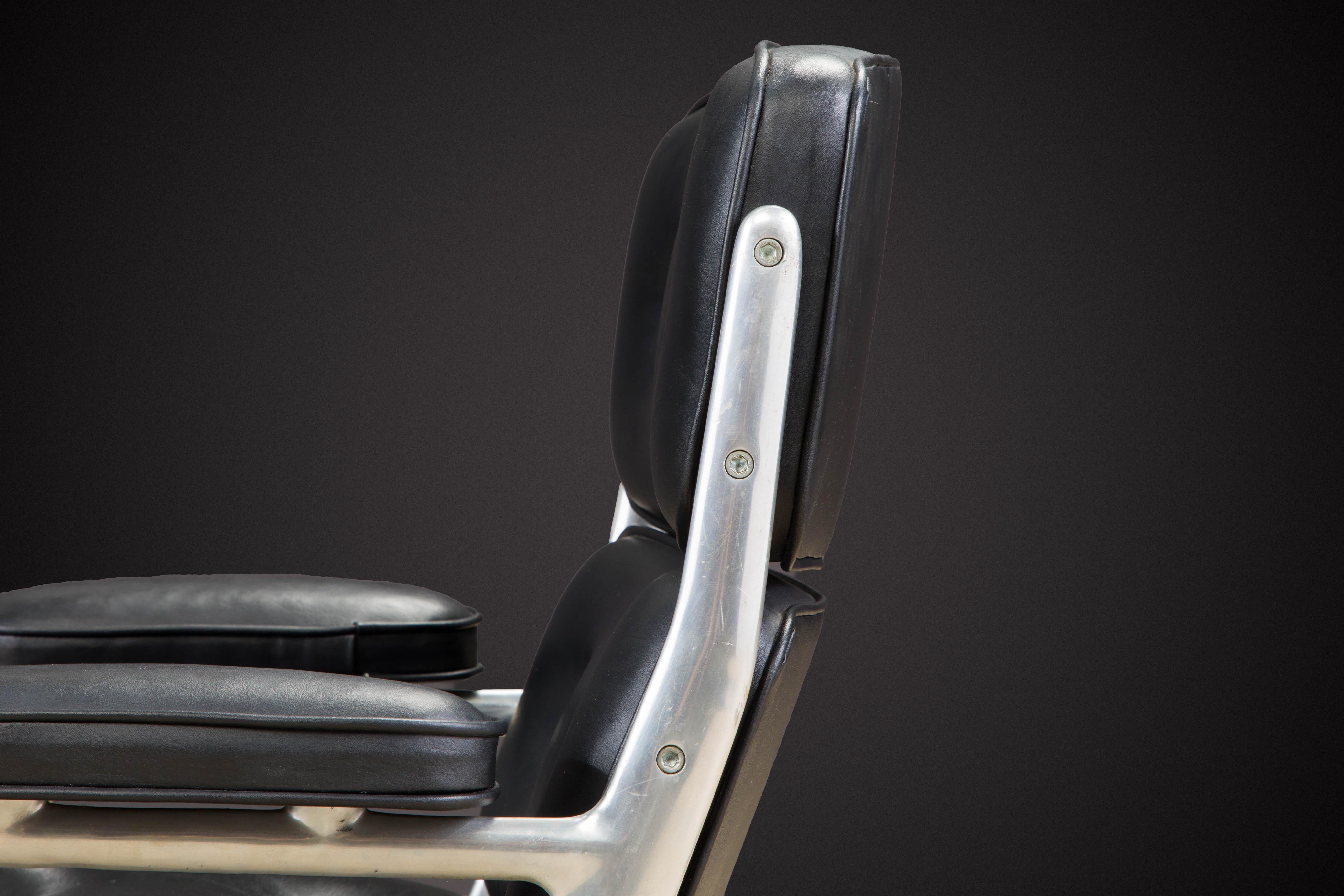 Sedia da scrivania Time Life Executive di Charles Eames per Herman Miller, anni '80, firmata in vendita 8