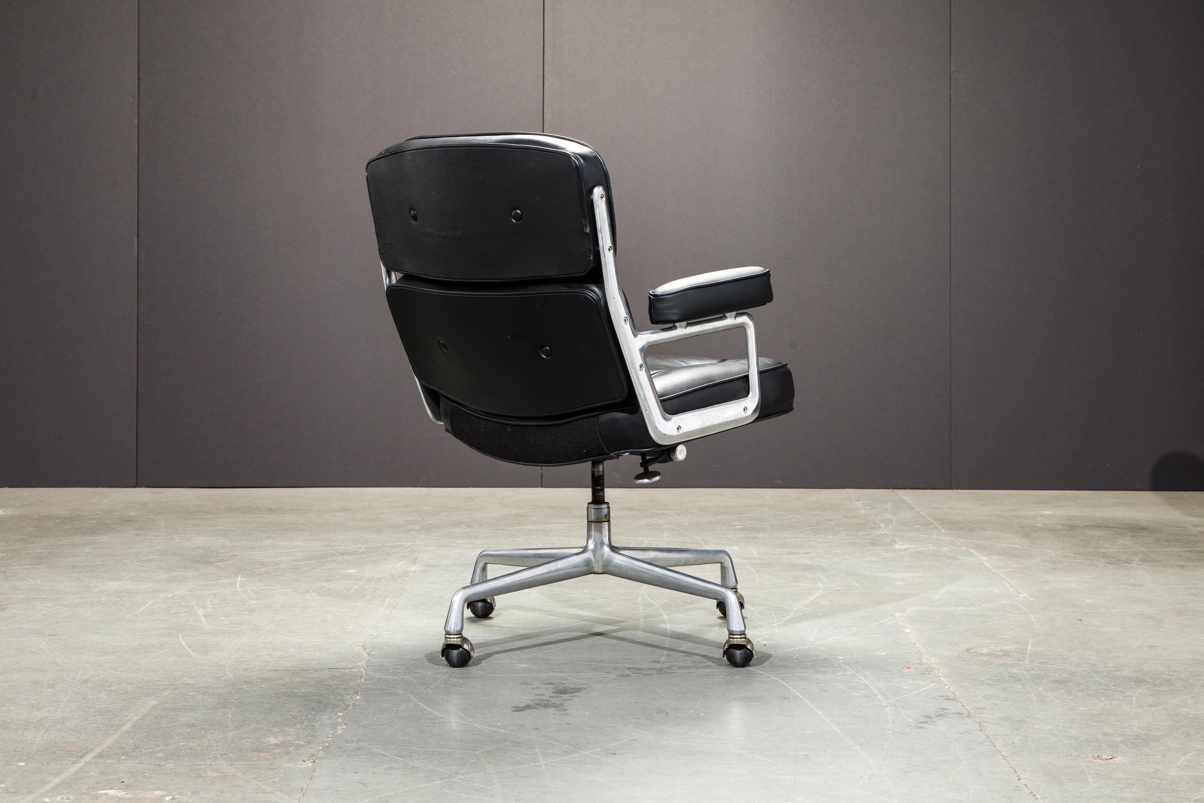 Mid-Century Modern Time Life Executive Desk Chair by Charles Eames for Herman Miller, 1980s, Signed