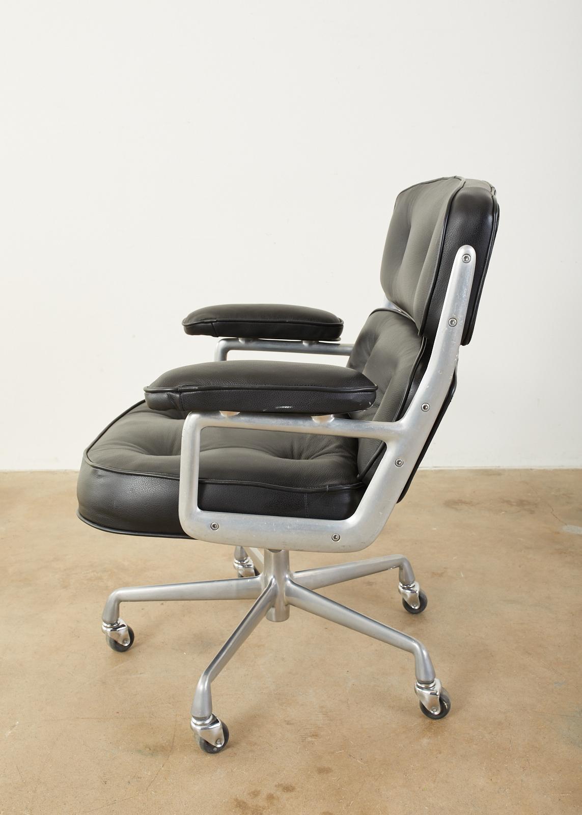 Time Life Executive Desk Chair by Eames for Herman Miller 4