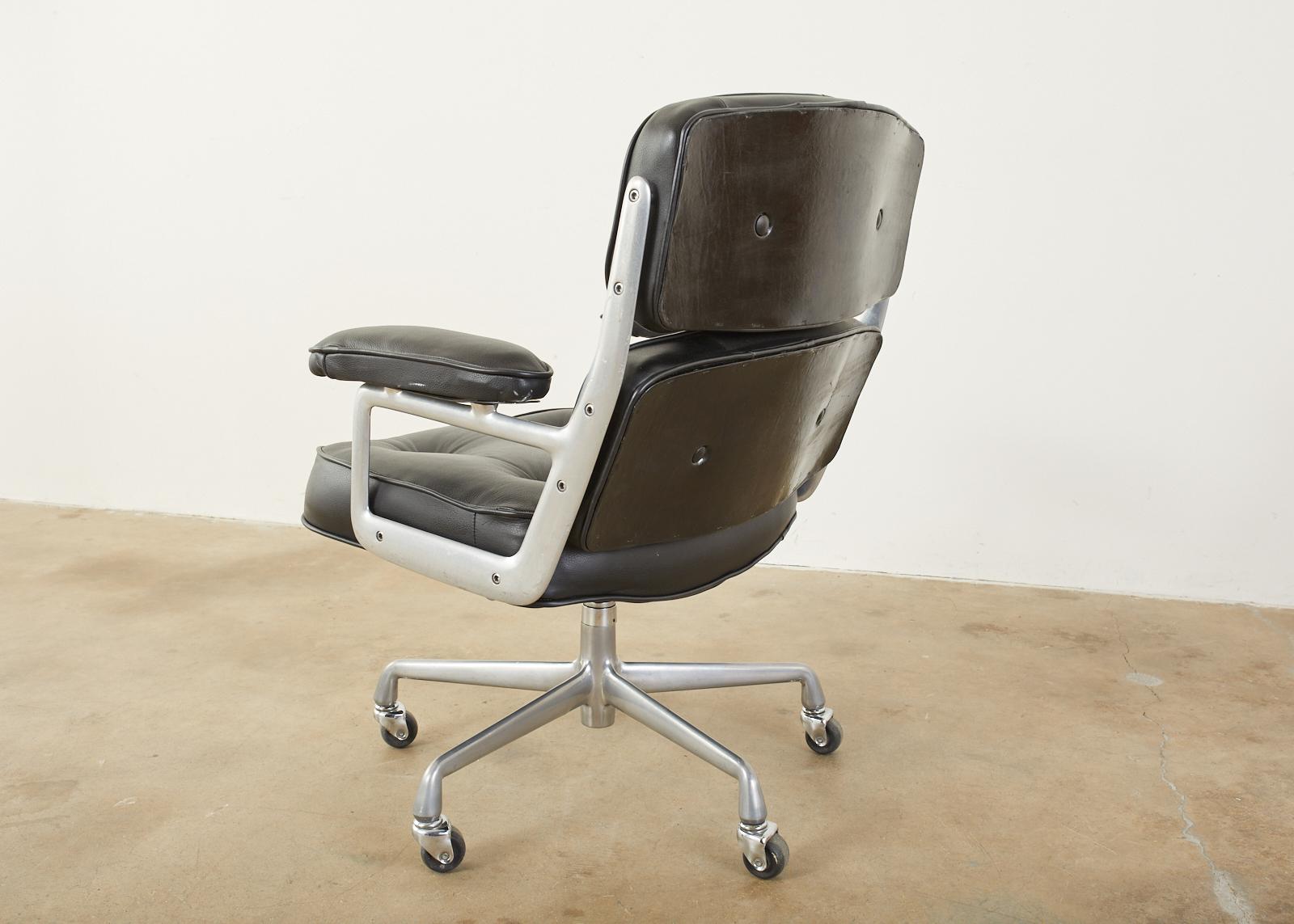 Time Life Executive Desk Chair by Eames for Herman Miller 6