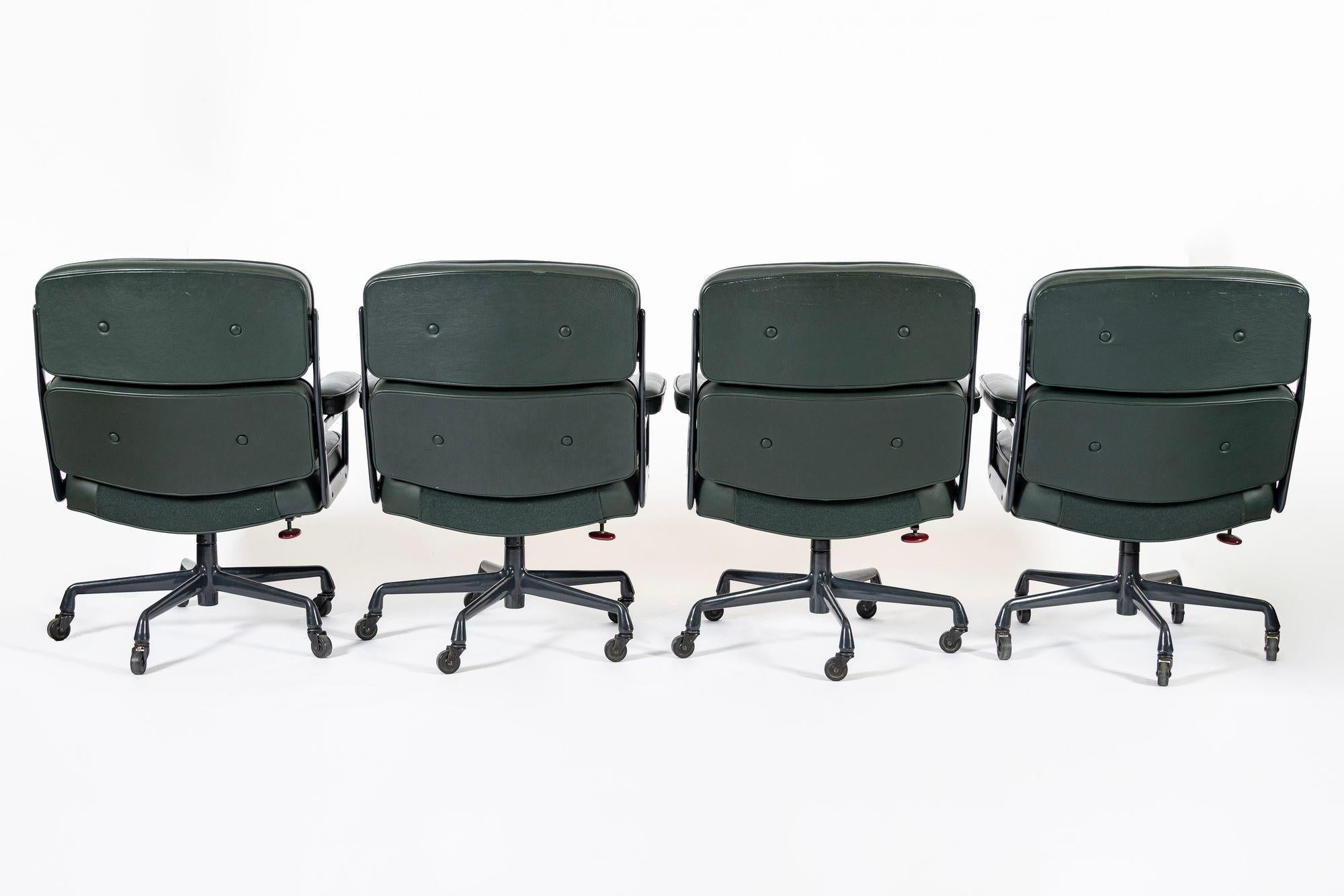 Sedie da ufficio Time Life Greene & Greene di Eames per Herman Miller 1996, set da 4 In condizioni buone in vendita a Detroit, MI