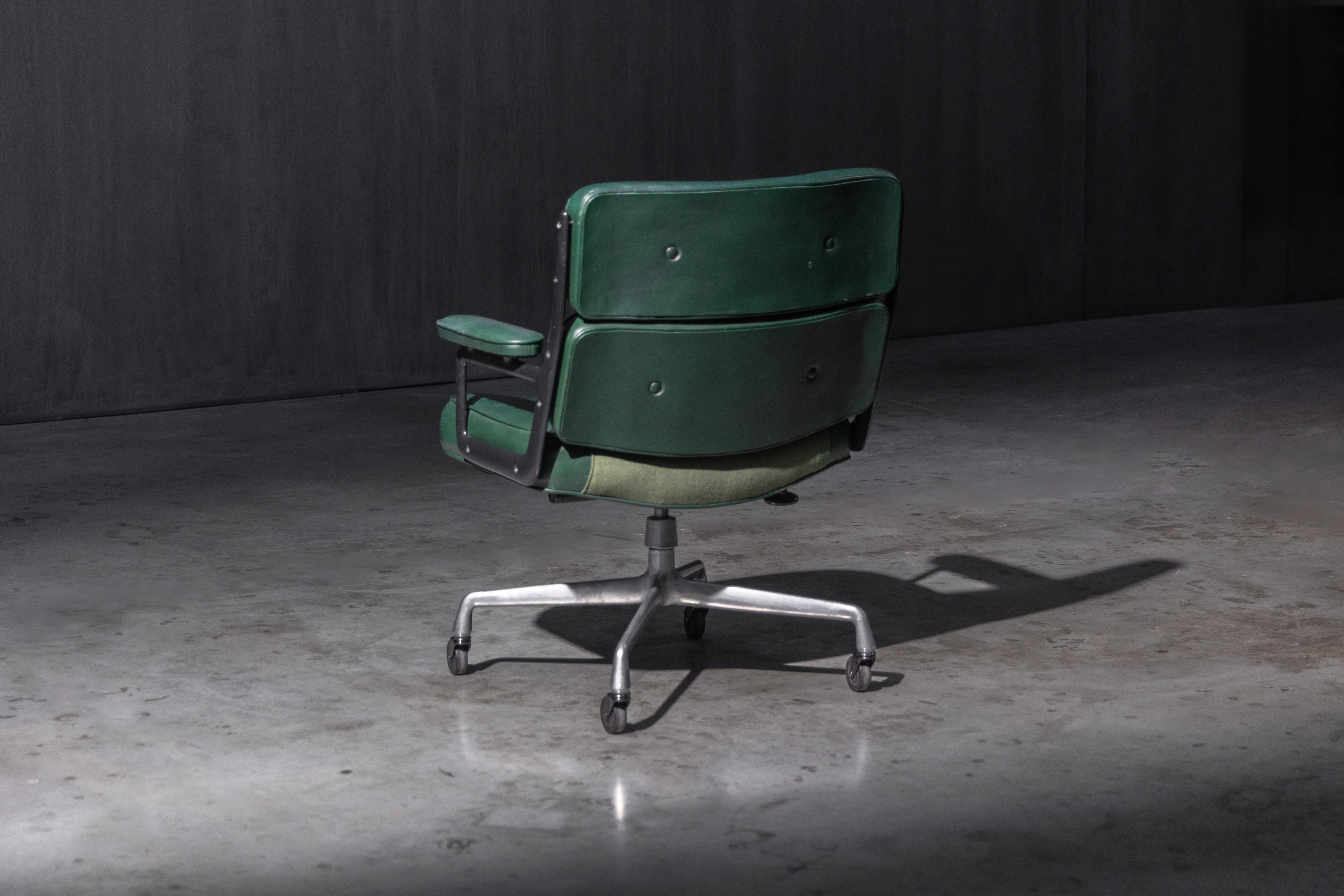 Time Life Lobby Chair by Charles and Ray Eames for Herman Miller, USA, 1960s 3