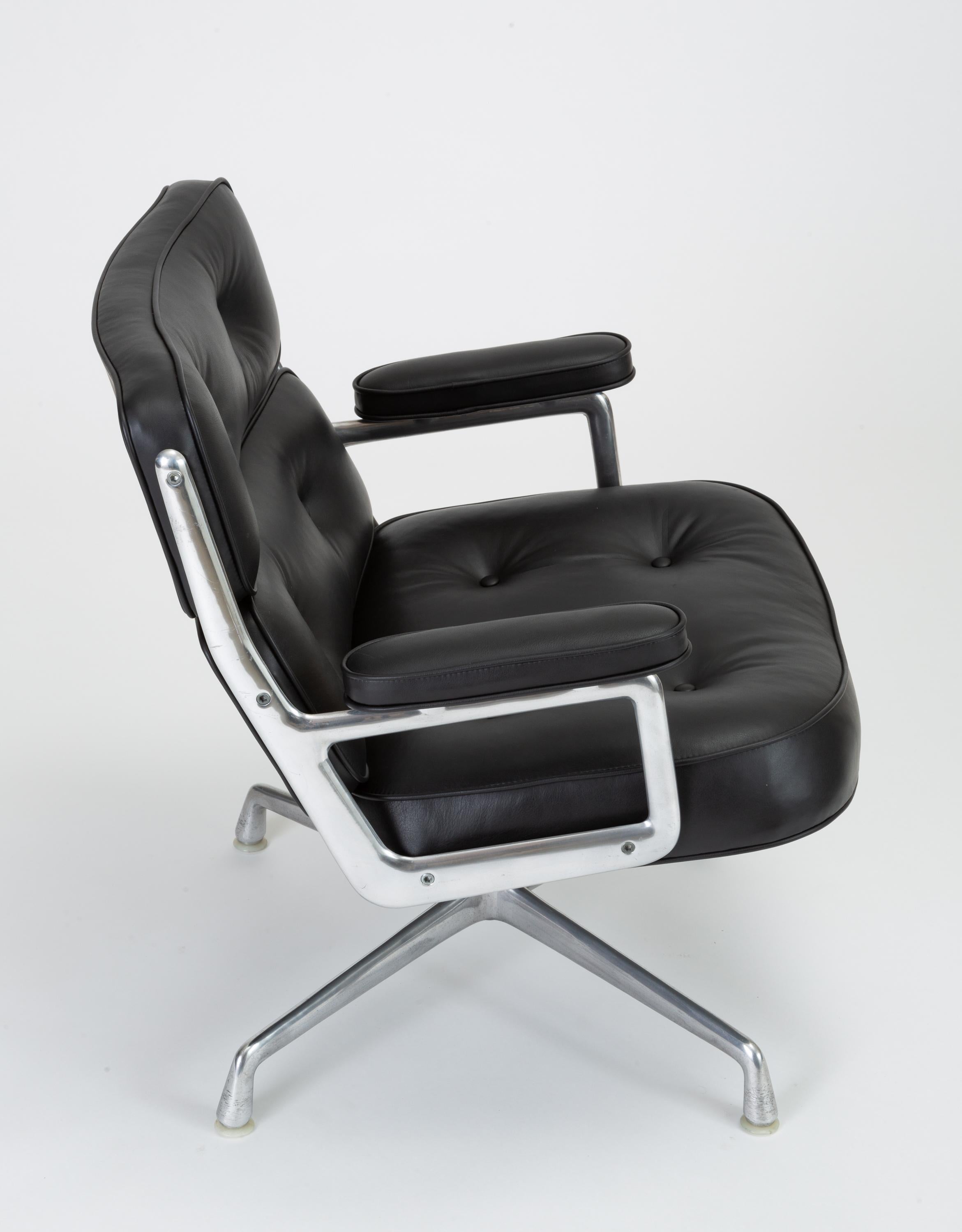 Time Life Lobby Chair by Ray and Charles Eames for Herman Miller 2
