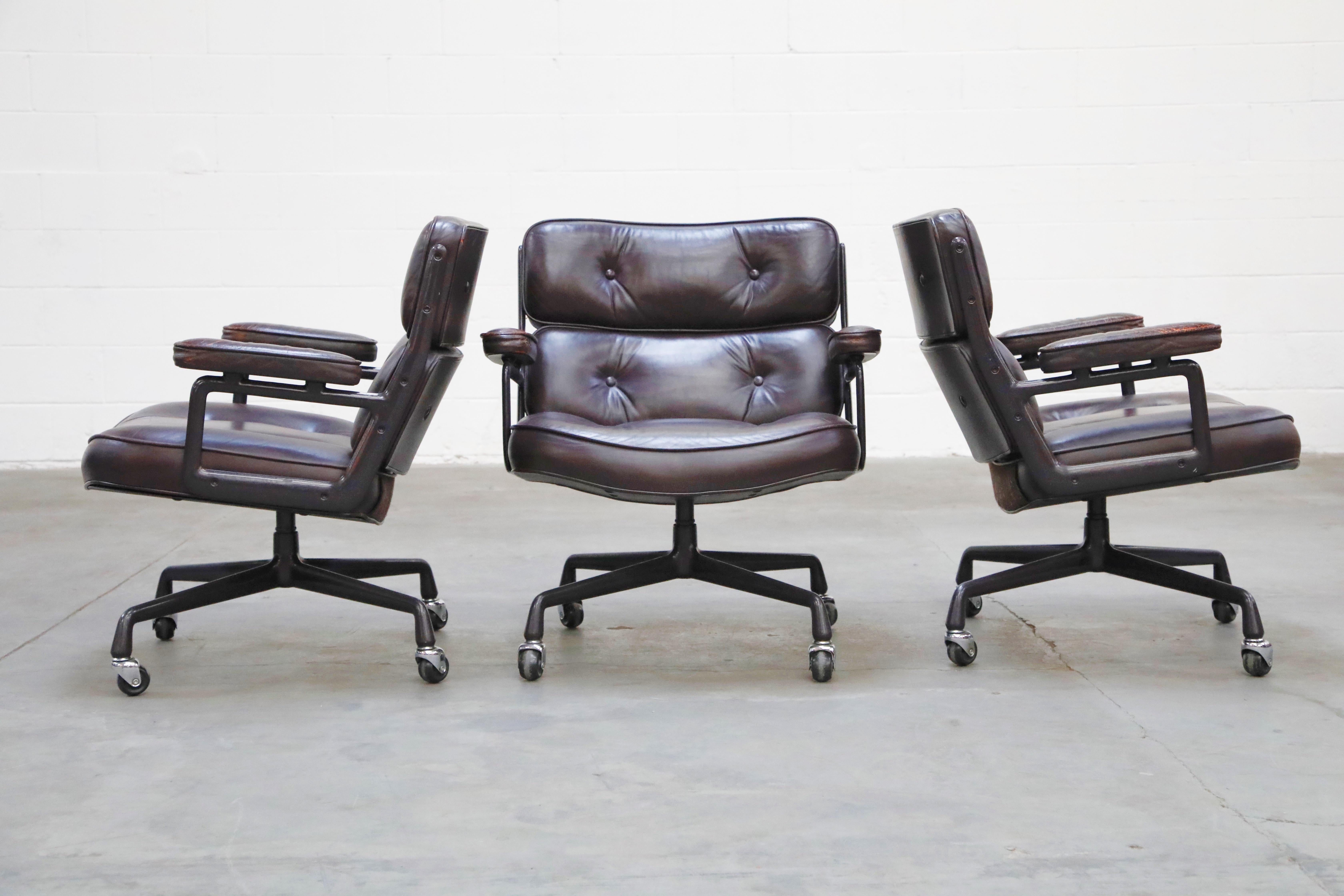 Attention collectors and interior designers looking for the absolute best example of a Time Life chair for you or your client, read more below to find out why these are the perfect examples for the discriminating collector client. Designed by