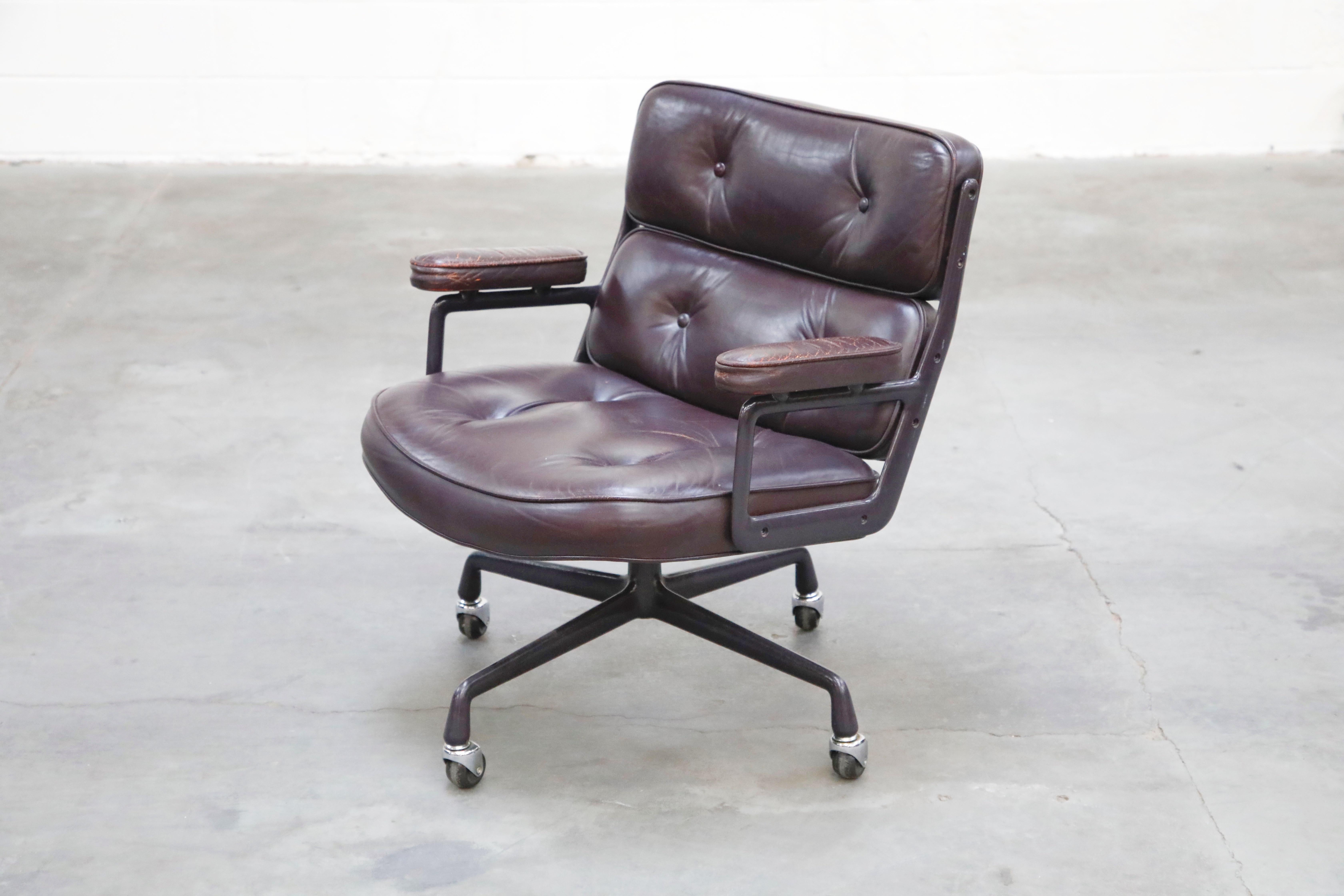 Time Life 'Lobby' Desk Chair by Charles and Ray Eames for Herman Miller, Signed In Good Condition In Los Angeles, CA