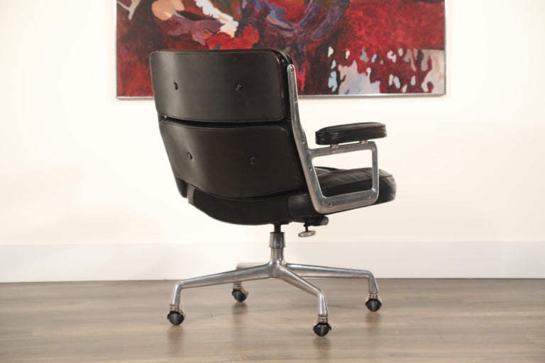 Time Life Lobby Executive Desk Chair By Charles Eames For Herman Miller Signed