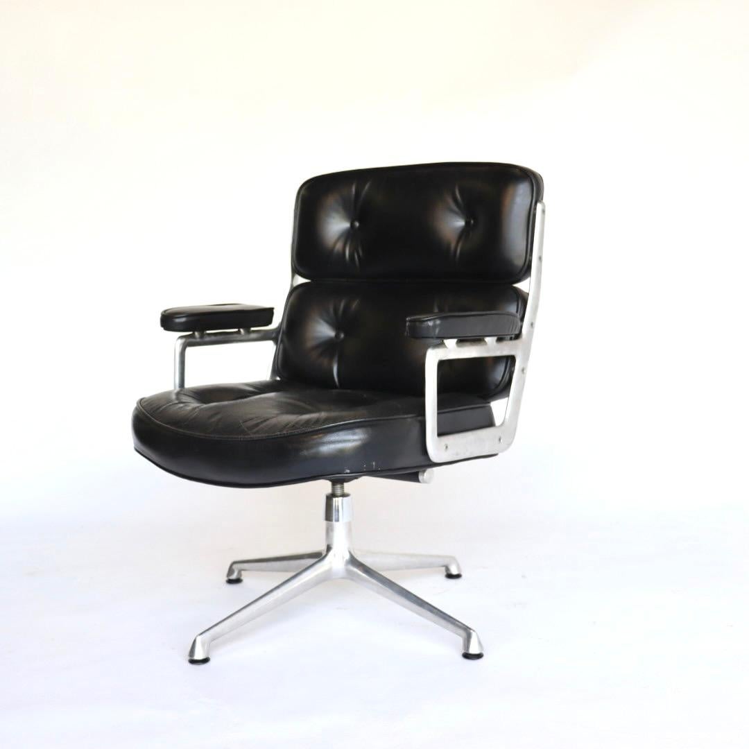 Mid-20th Century Time Life Lobby Lounge Chair by Charles & Ray Eames for Herman Miller