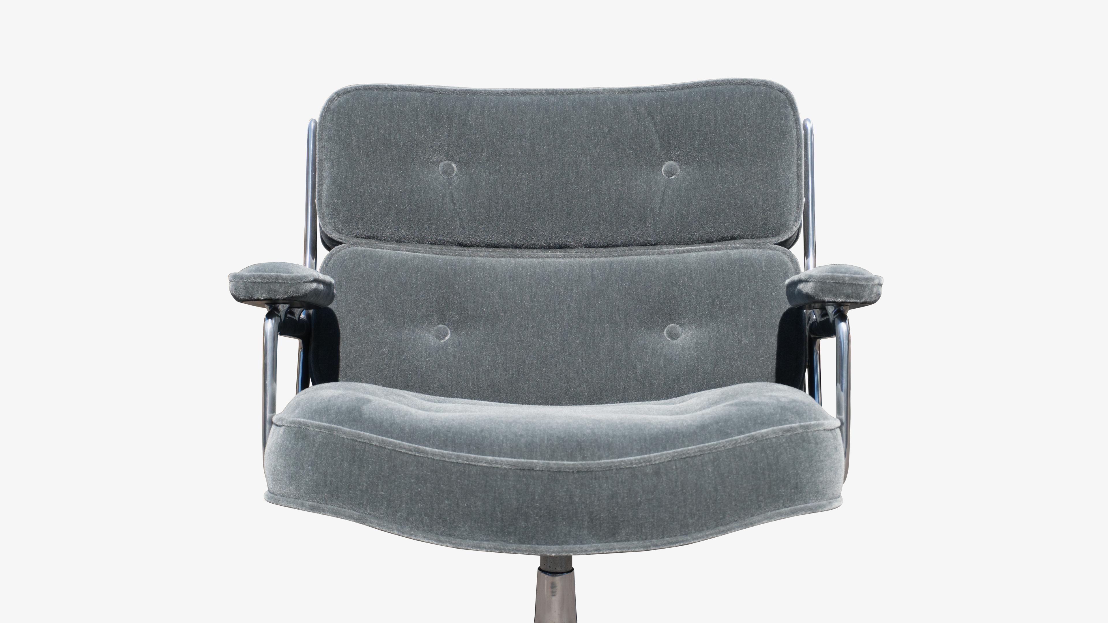 American Time Life Lobby Lounge Chair in Mohair, Charles and Ray Eames for Herman Miller