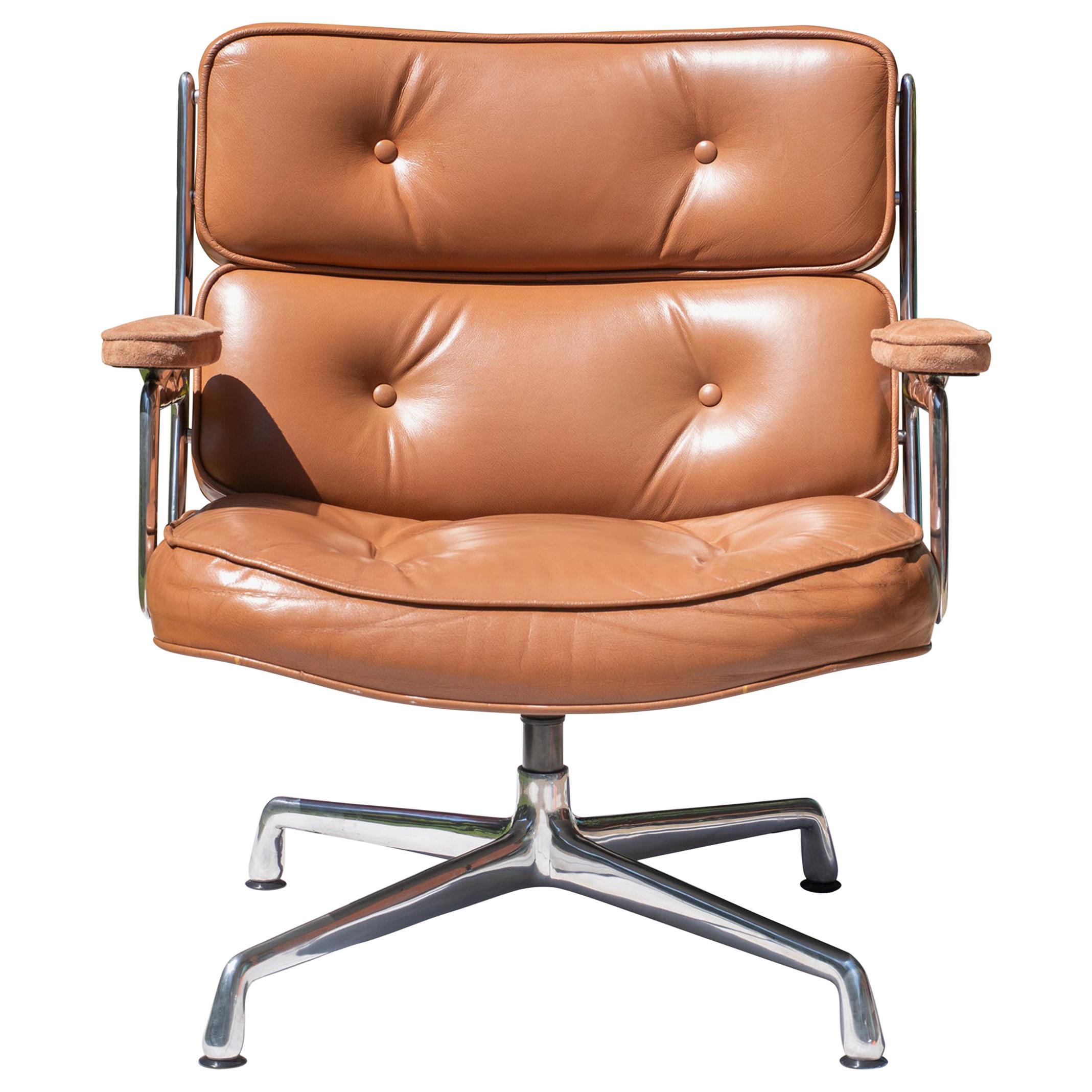 Time-Life Lounge Chair in Leather by Charles & Ray Eames for Herman Miller