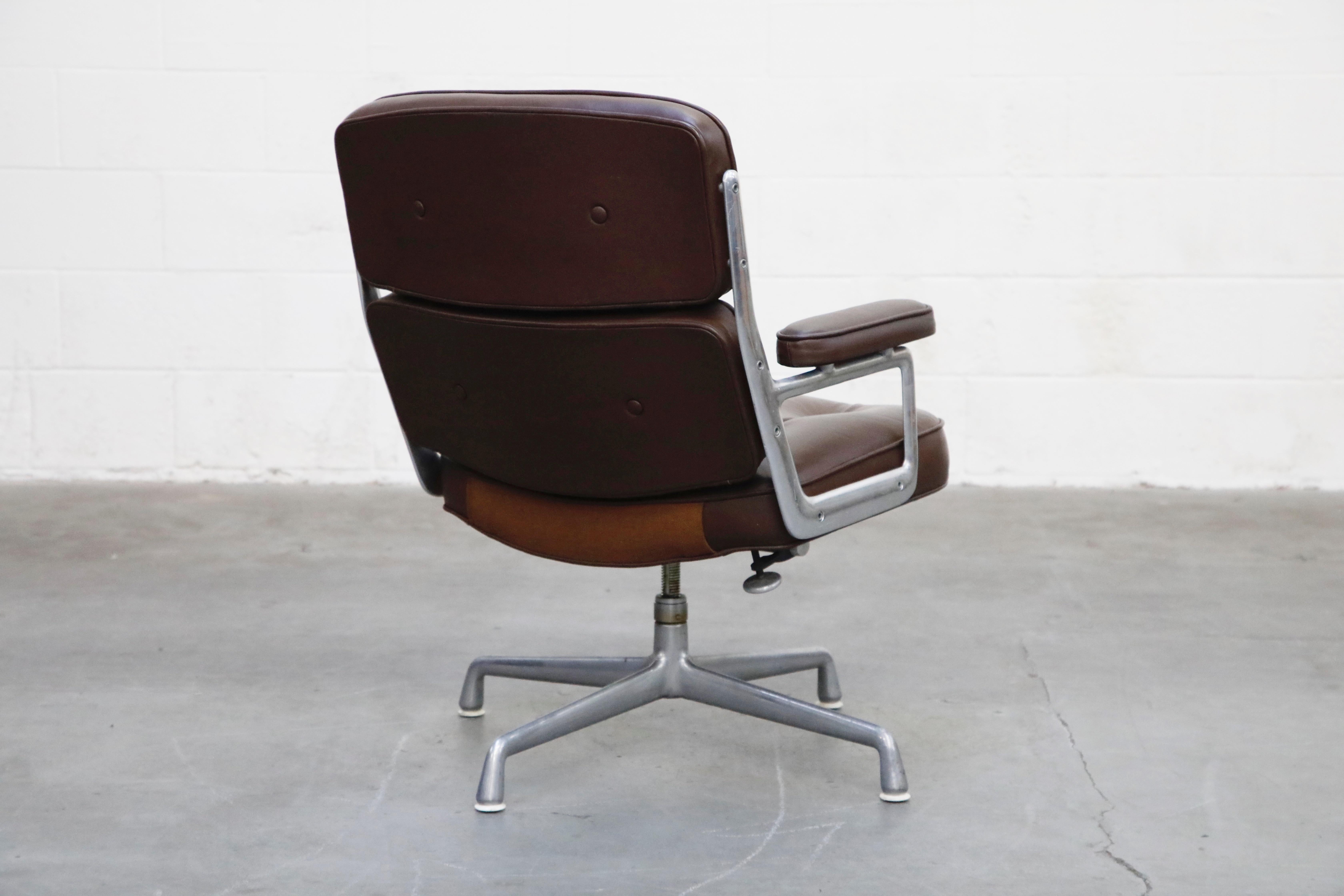 Late 20th Century Time Life Swivel Lounge Chairs by Charles Eames for Herman Miller, 1977, Signed