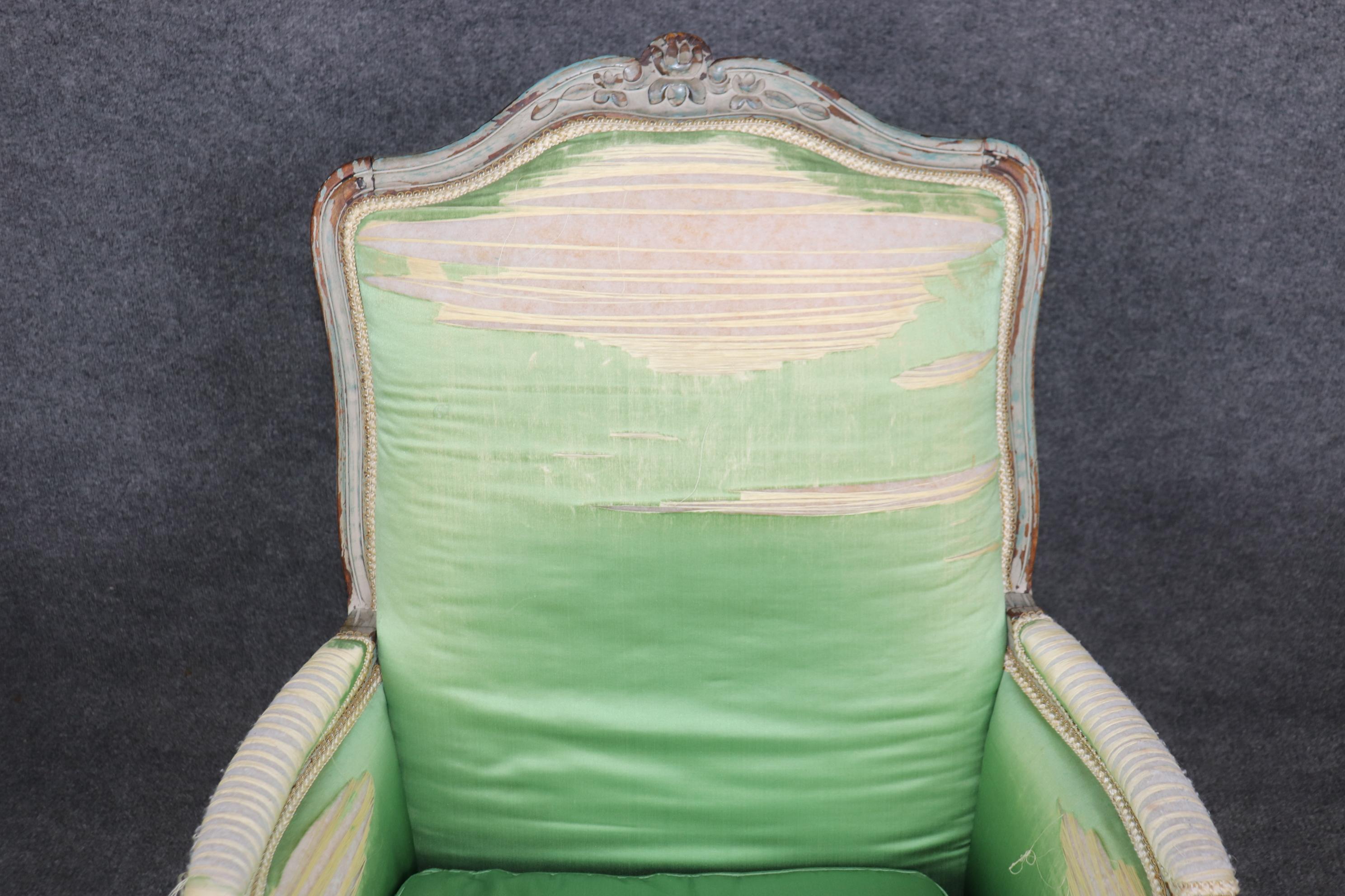Time-worn Antique French Louis 18th century Carved Walnut Bergere Chairs For Sale 7