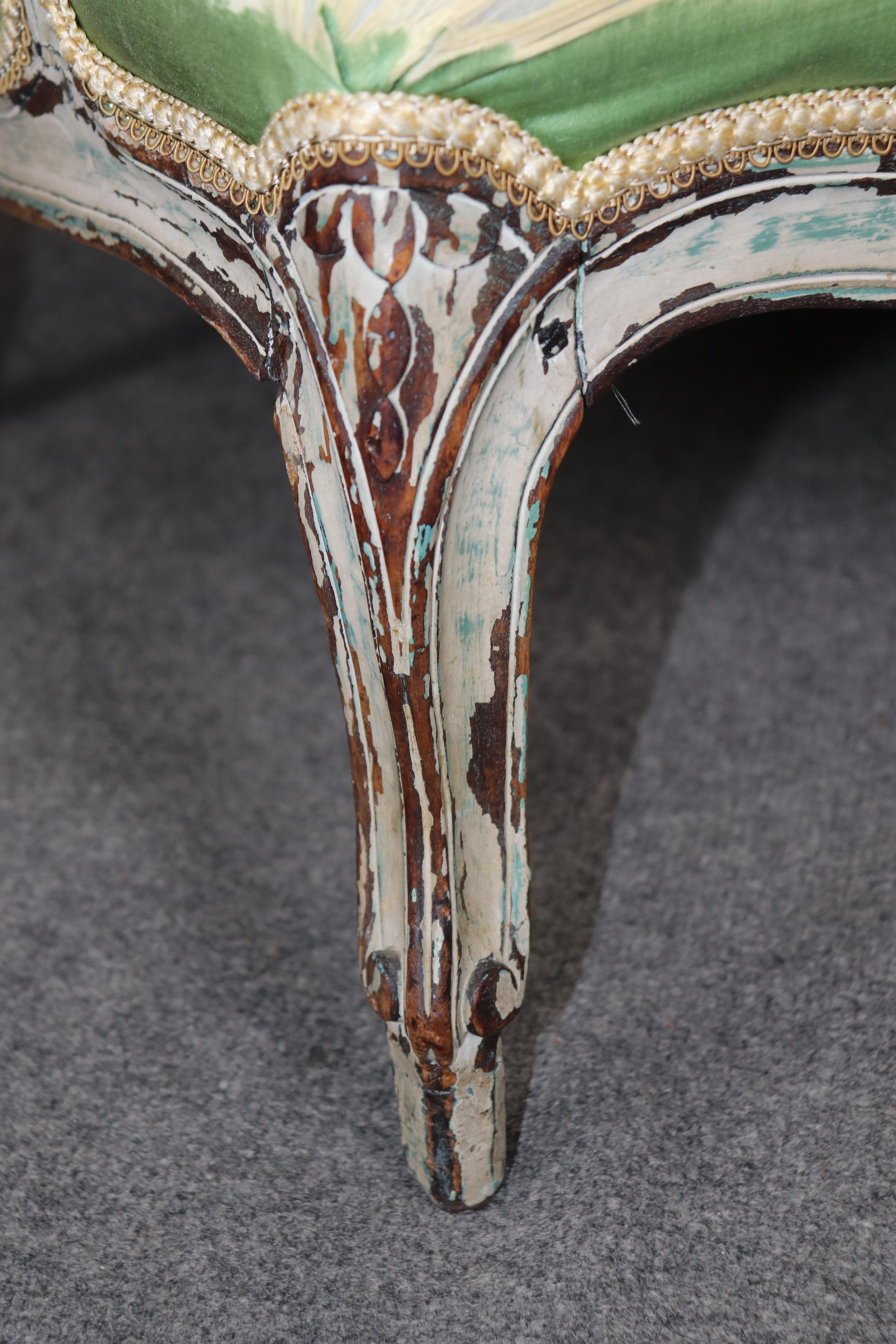 Time-worn Antique French Louis 18th century Carved Walnut Bergere Chairs For Sale 2
