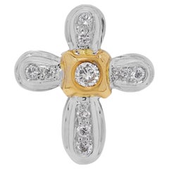 Pendentif croix intemporel en or bicolore 18 carats avec diamant naturel de 0,12 carats